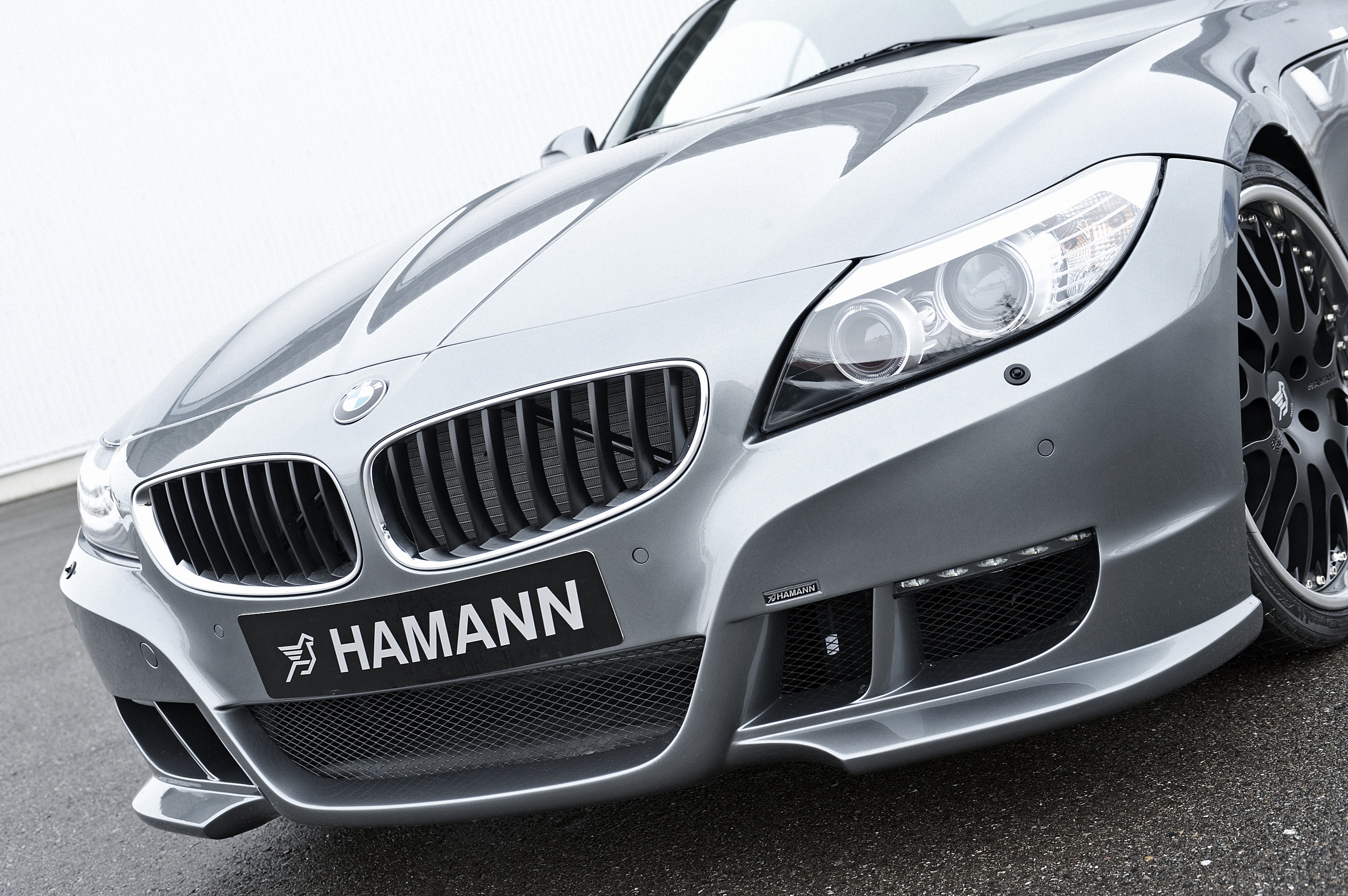 Bmw hamann. BMW 4 Hamann. Бампер BMW z4 Hamann. Hamann машина BMW. BMW z4 обвес Хаманн.