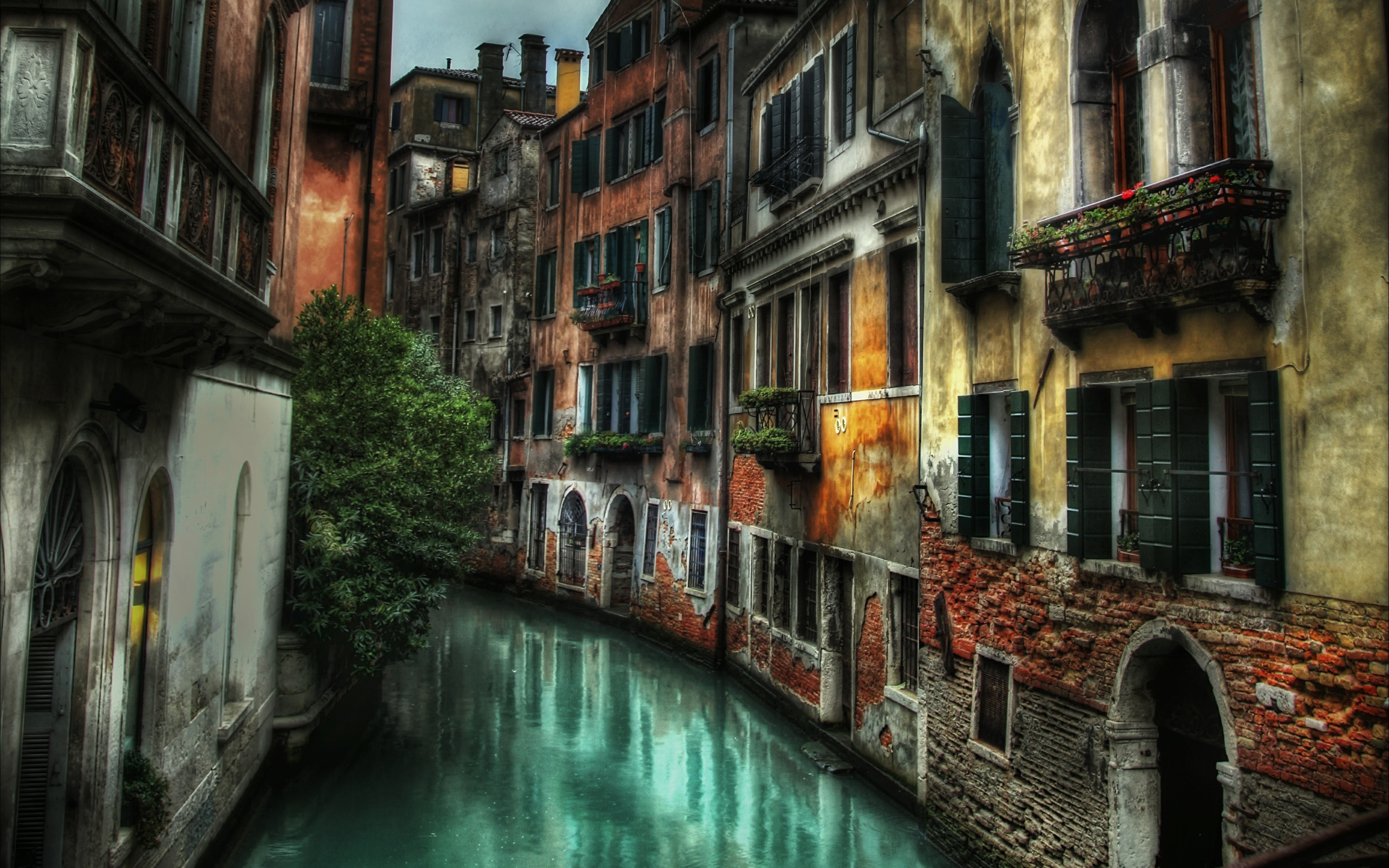 Узкие улочки Венеции. Венеция старый город. Венеция Италия улочки. Venezia Home Венеция. Итальянский сток