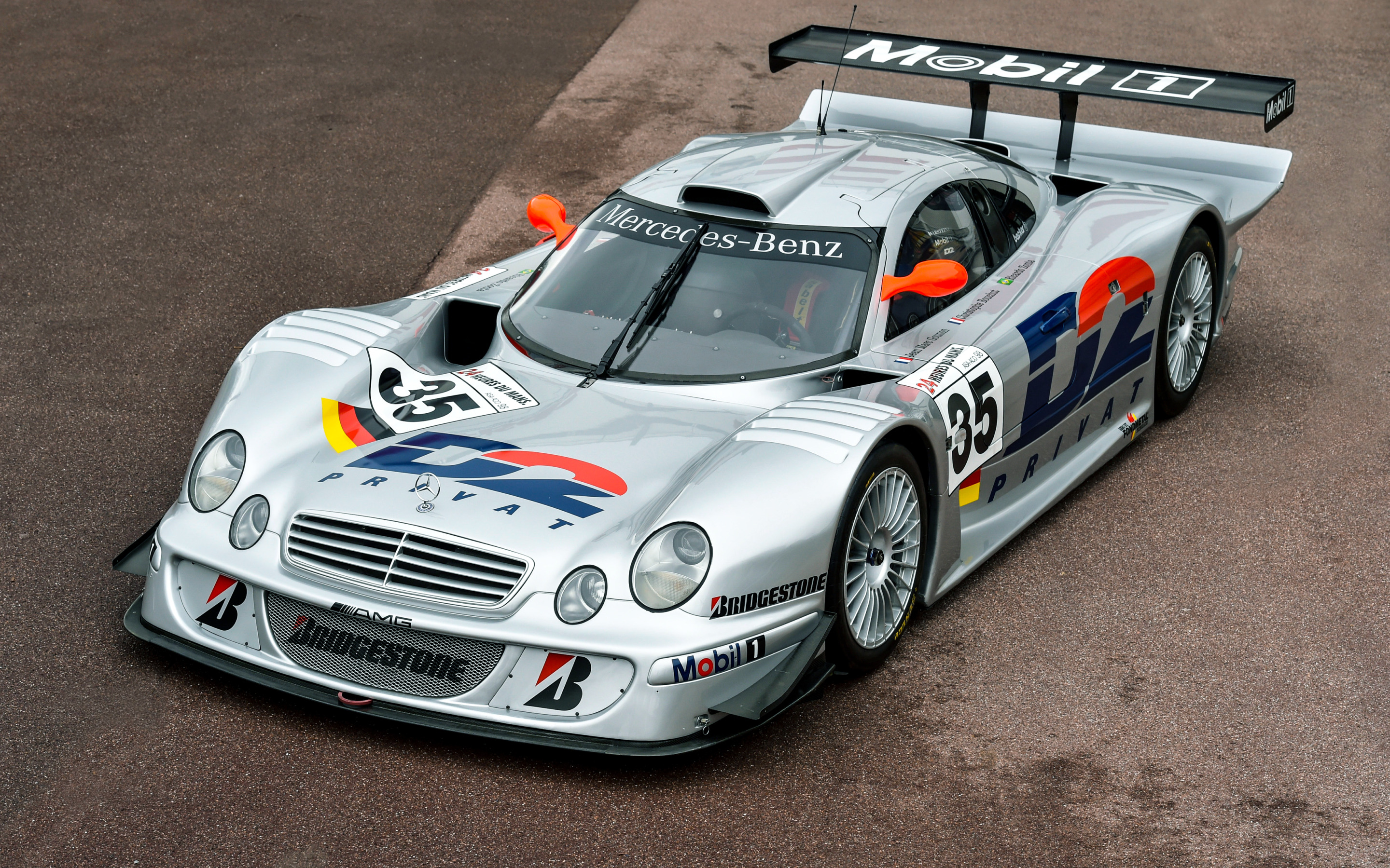 Amg mercedes racing. Mercedes-Benz CLK-GTR 1997. Mercedes Benz AMG CLK GTR Race. Mercedes CLK GTR gt1. Mercedes CLK GTR 1997.