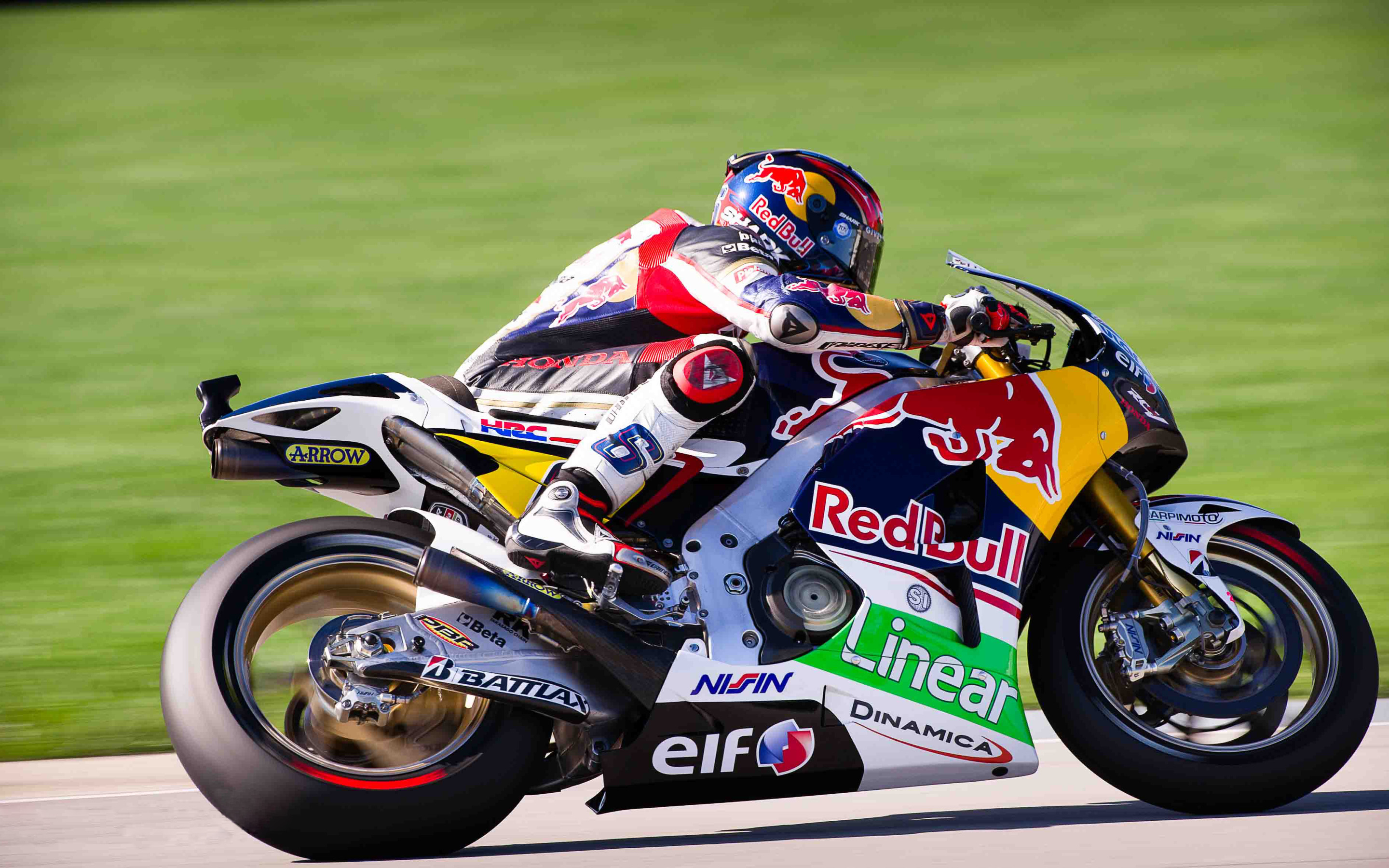 Гонки гоночный мотоцикл. Red bull Honda. Honda MOTOGP. Honda Moto Speed. Мотоцикл Red bull.