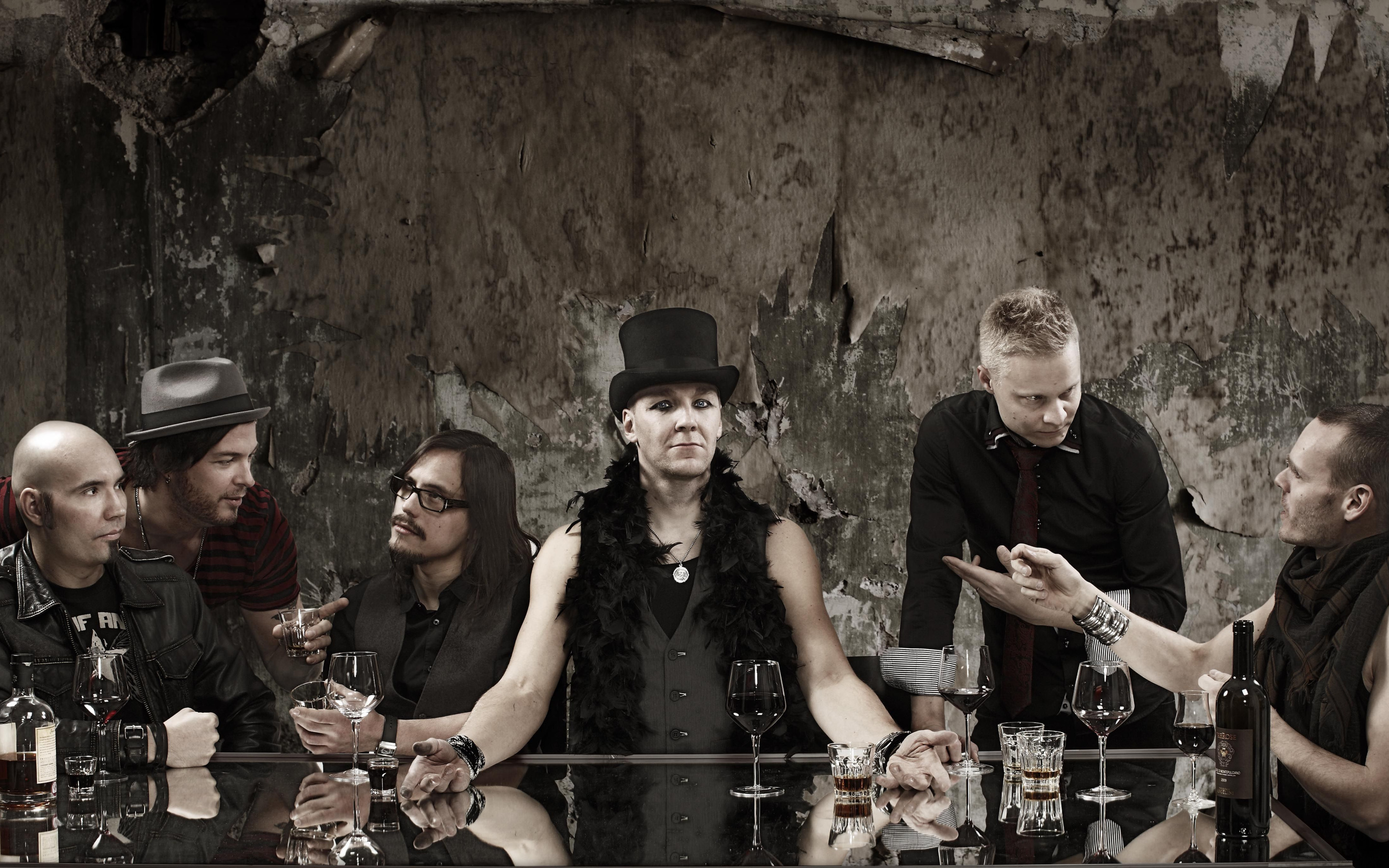Poets of the fall escape. Группа poets of the Fall. Группа поэтс оф зе фол. Олли Тукиайнен. Poets of the Fall обои.