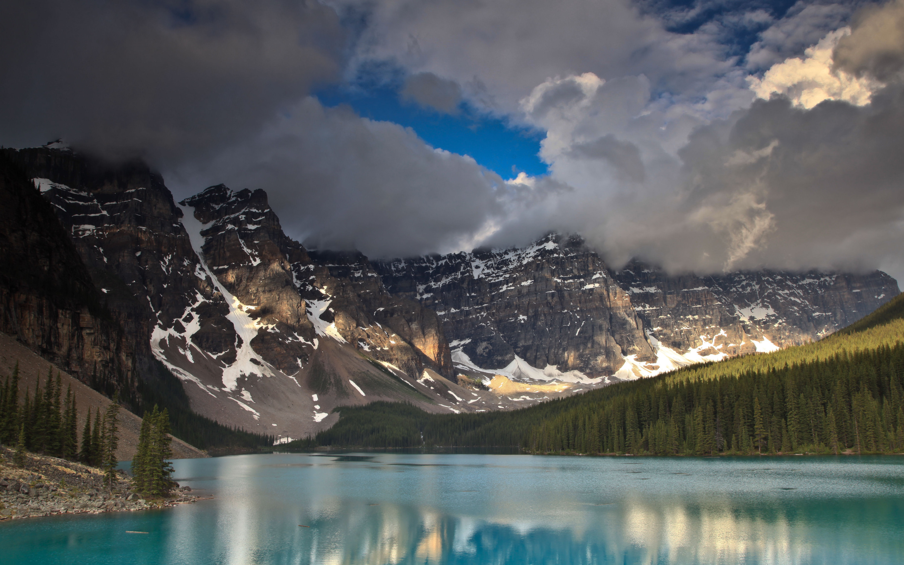 Горы и голубая вода. Озеро Дарашколь. Маккей озеро Канада реки. Скалистые горы Канада 8к. Природа горы озеро Канада.
