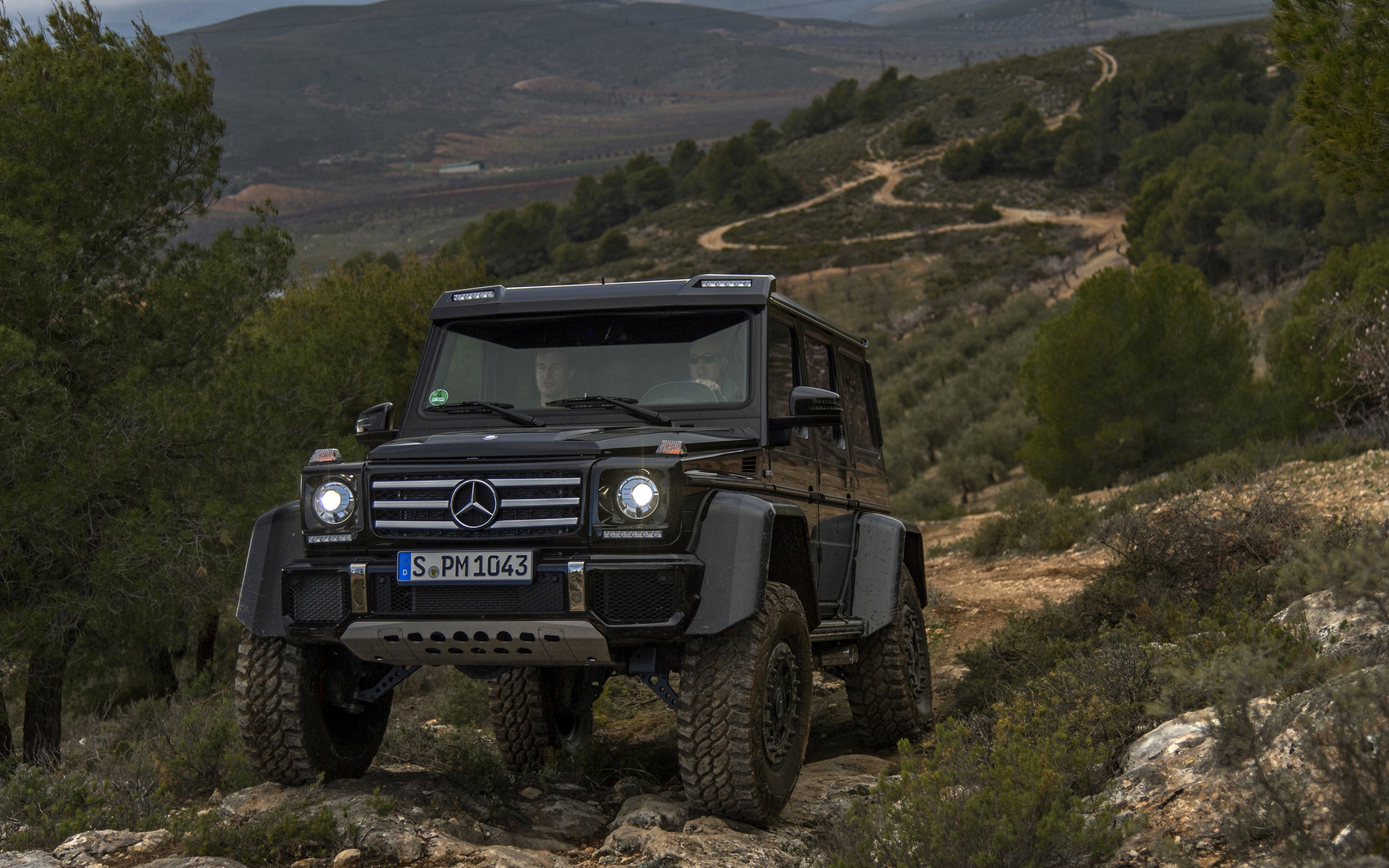 Mercedes Benz g63 4x4 2