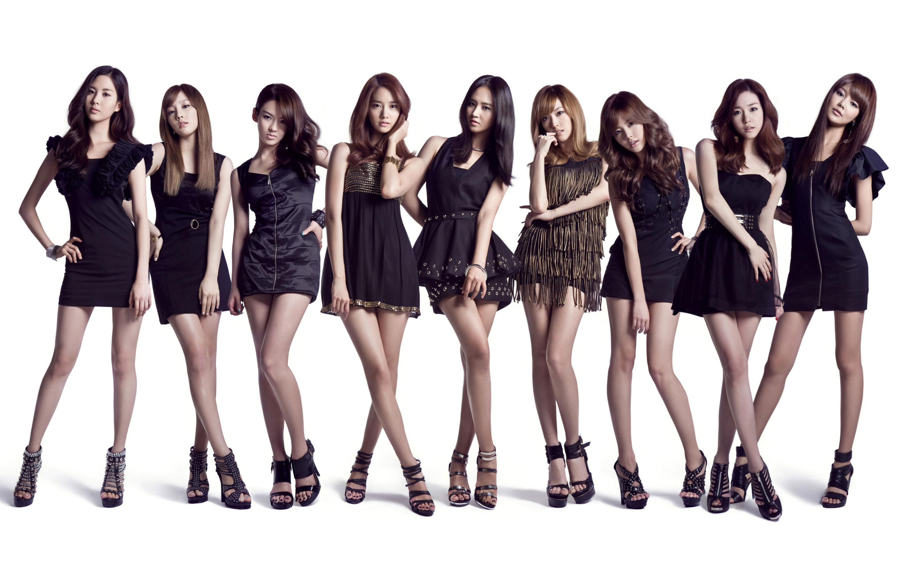 Лучшие 10 девушек. Корейская группа SNSD. Girls Generation дебют. Корейская группа girls Generation naked. Несколько девушек.