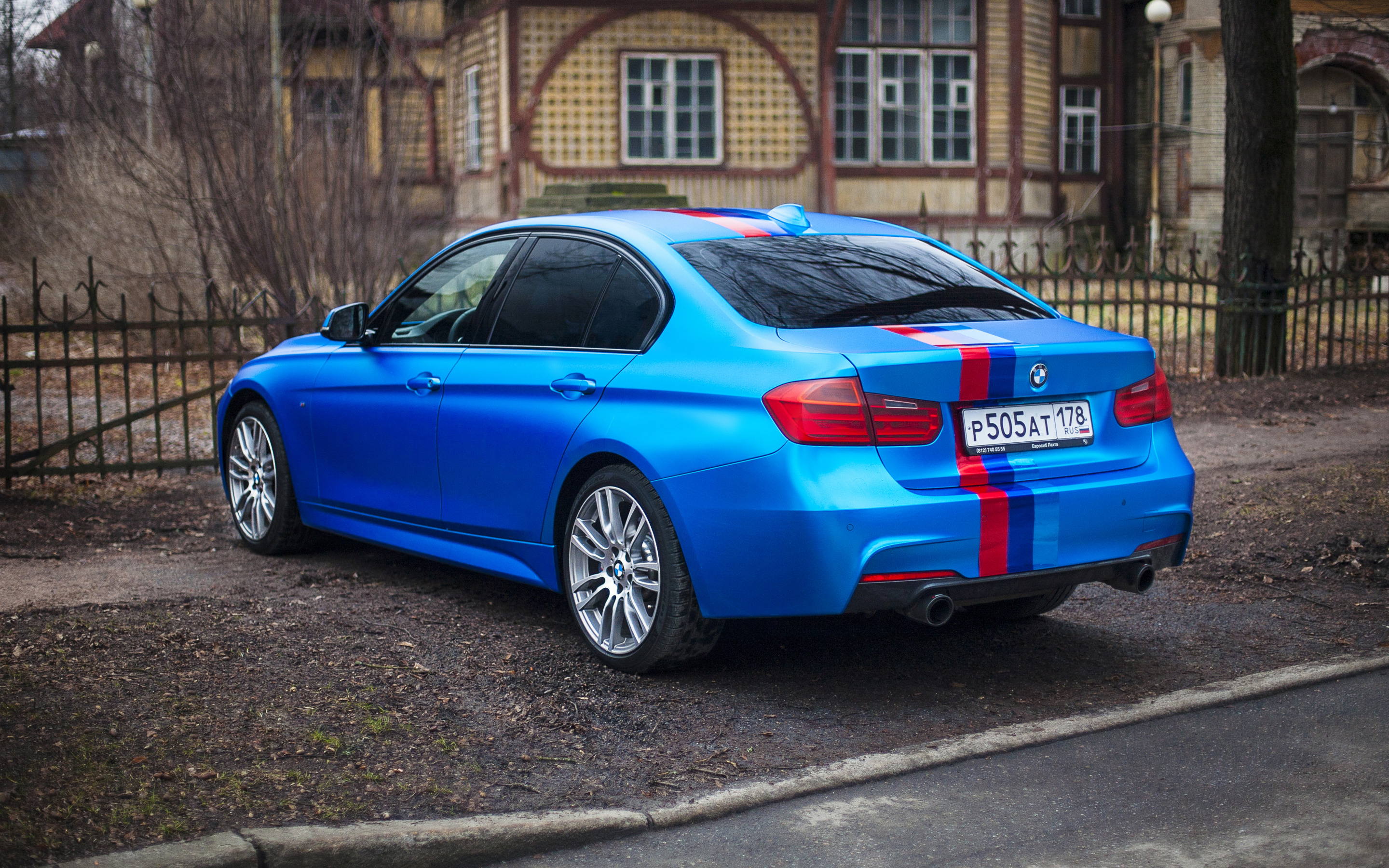 Скачать обои Авто, BMW, Зад, Car, Blue, 335i, xDrive, раздел bmw в  разрешении 2880x1800