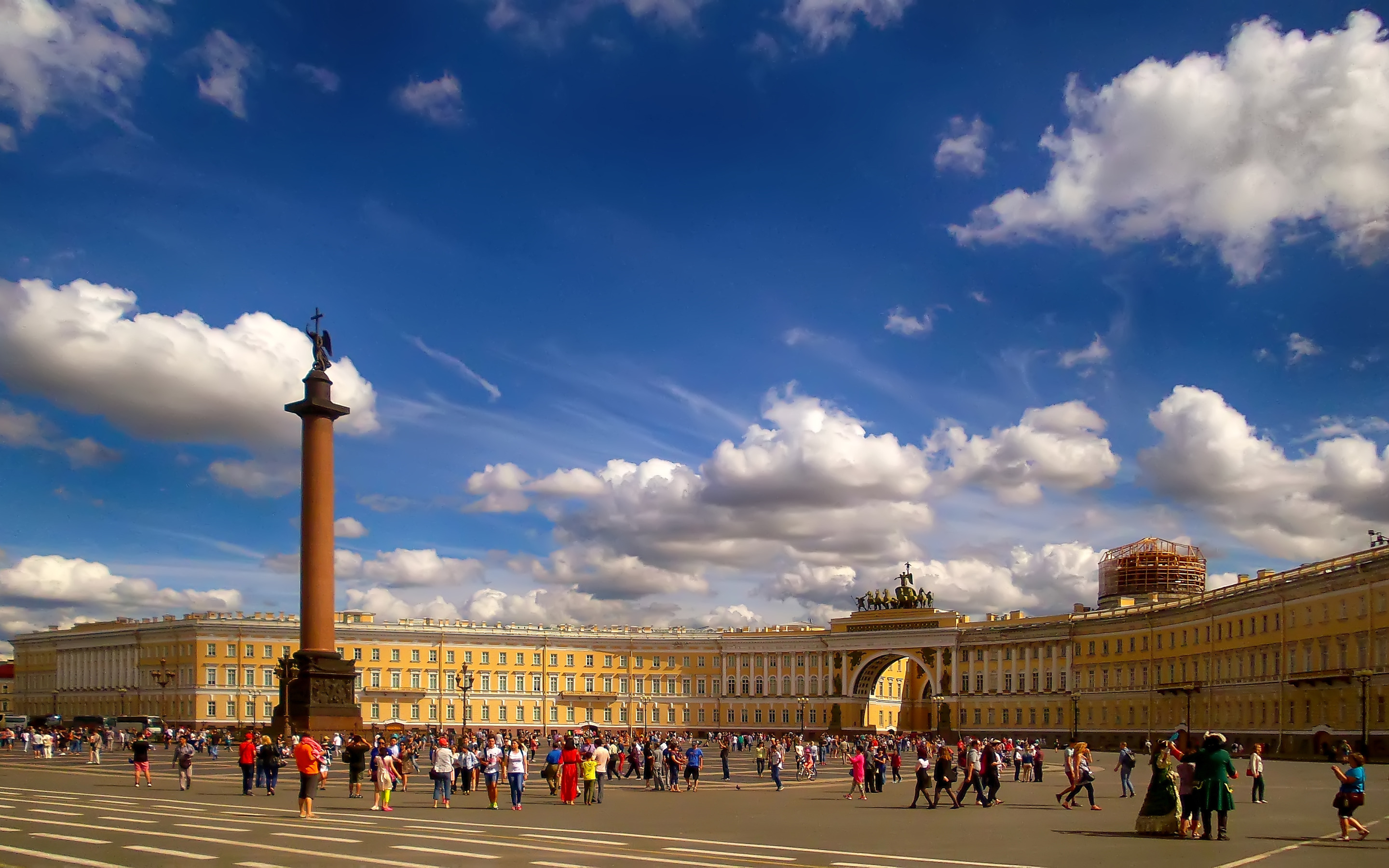 Петербург заказывать фото. Санкт-Петербург. Питер Дворцовая площадь. Санкт-Петербург Дворцовая площадь лето. Дворцовая площадь в Санкт-Петербурге фото.