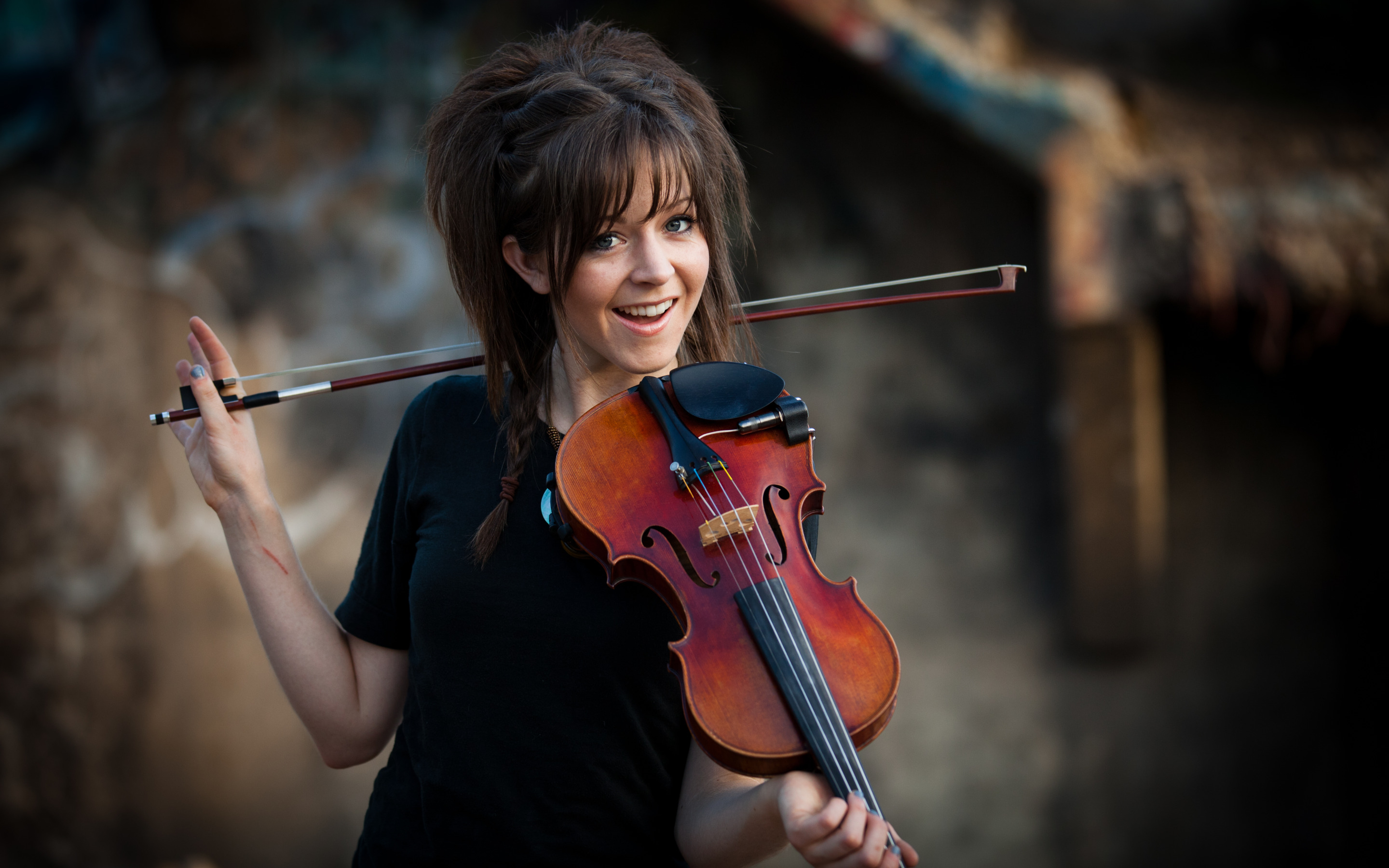 Слушать скрипку на ютубе. Линдси Стирлинг. Скрипачка Lindsey Stirling. Линдси Стирлинг 2020. Линдси Стирлинг 2021.