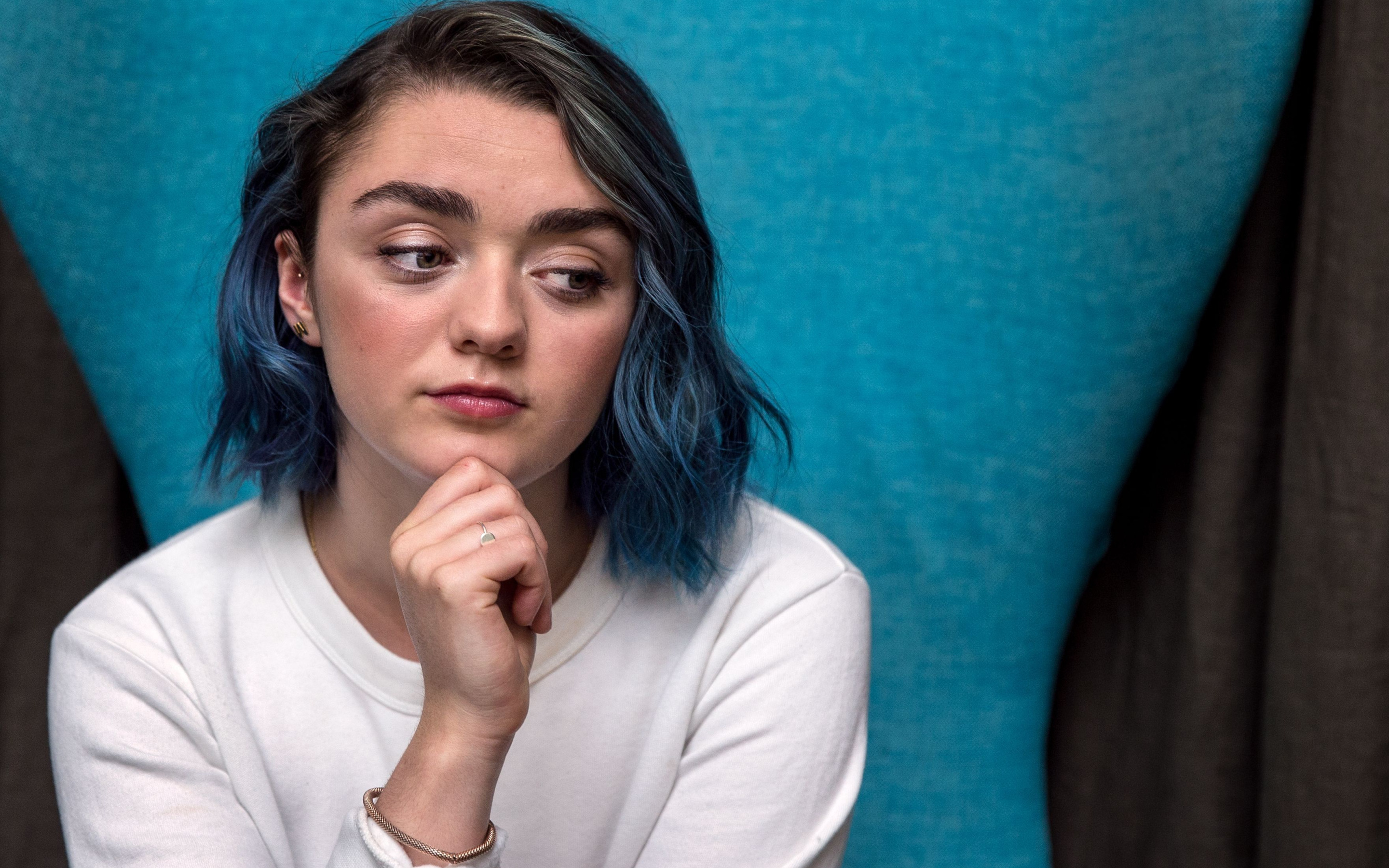 Maisie williams. Мэйси Уильямс. Мэйси Уильямс лысая. Мэйси Уильямс фото.