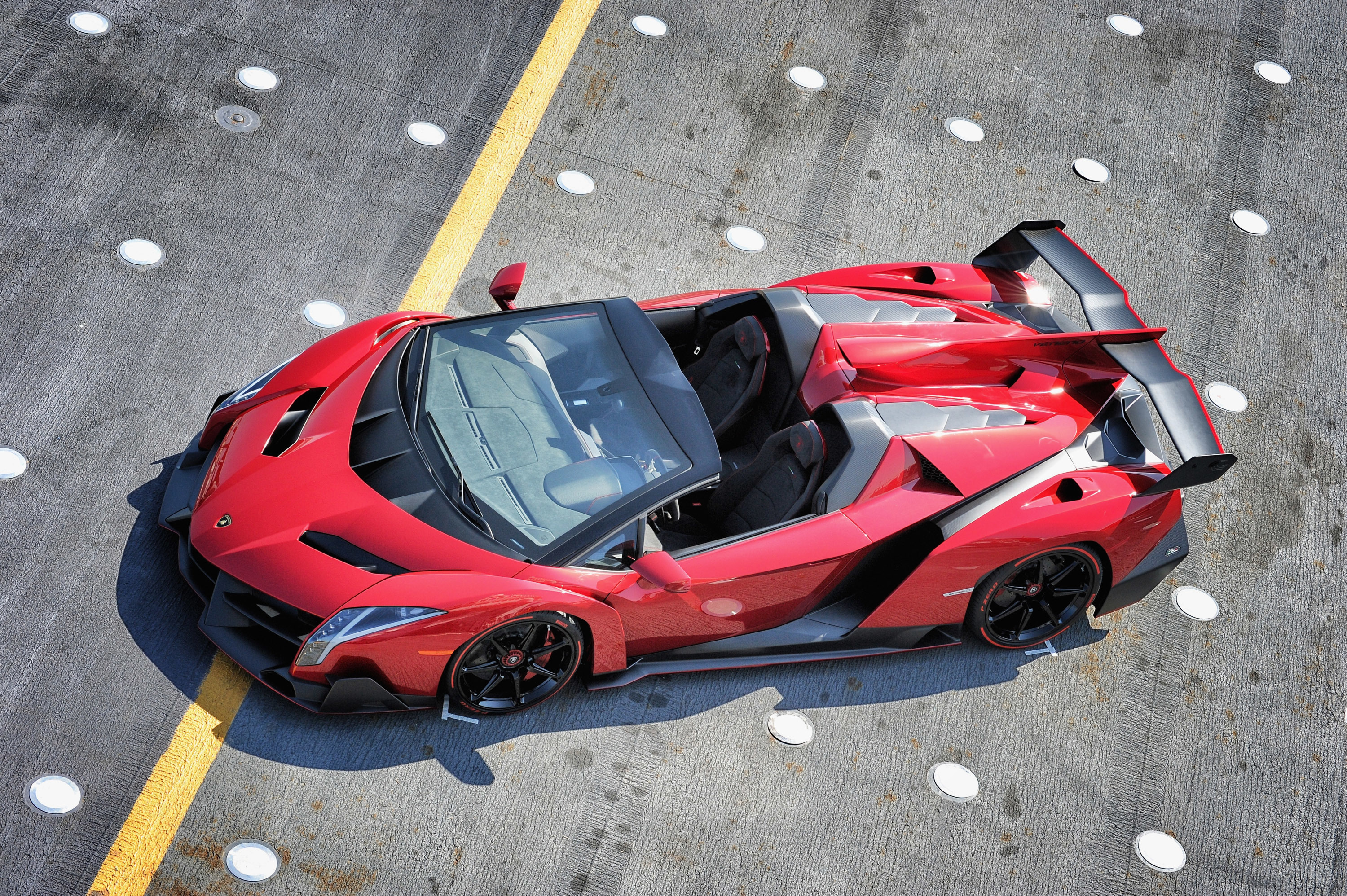 Lamborghini Veneno Roadster 2014