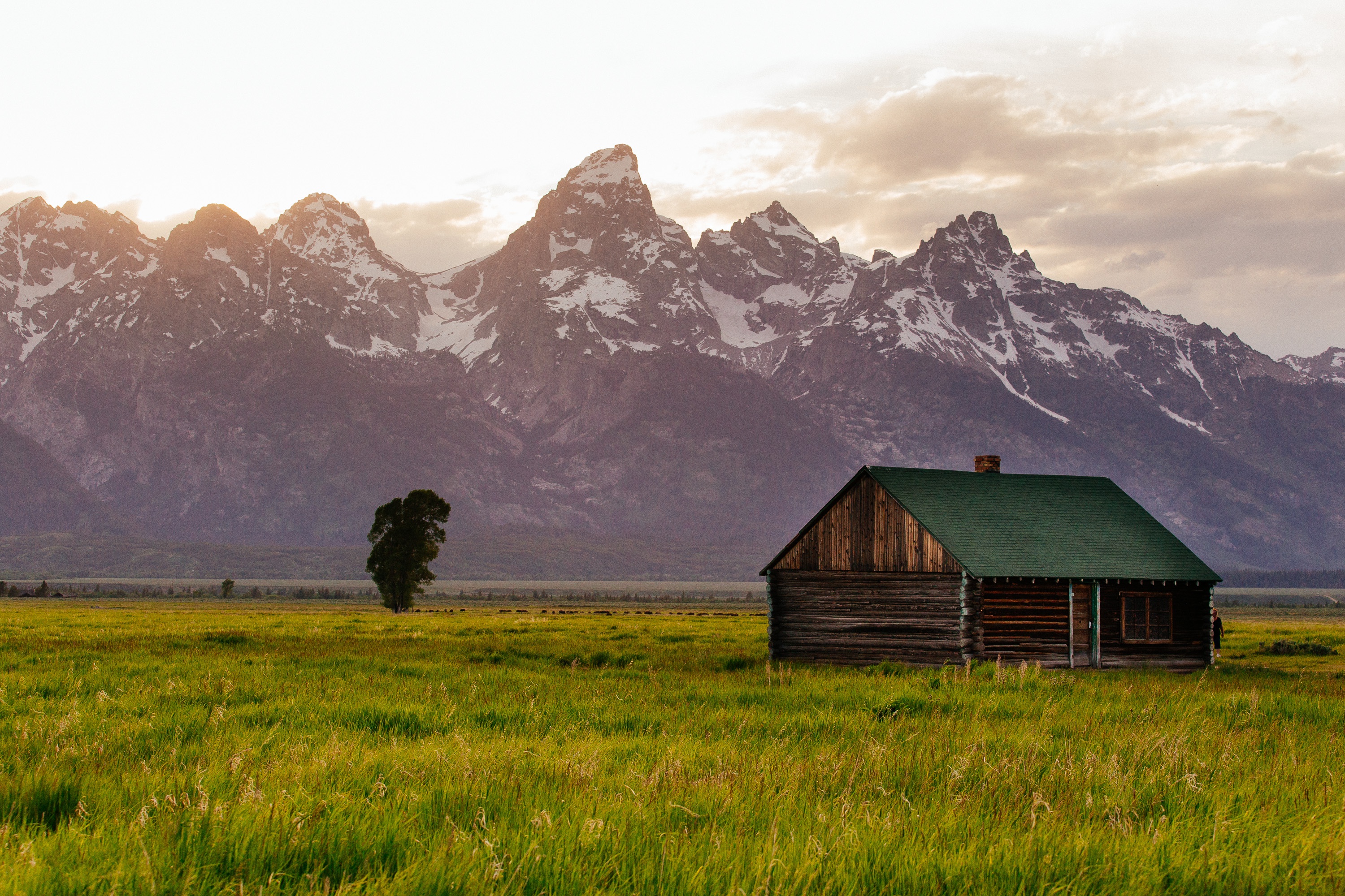 Wyoming перевод. Вайоминг. Штат Вайоминг. Ландер Вайоминг город. Вайоминг природа.