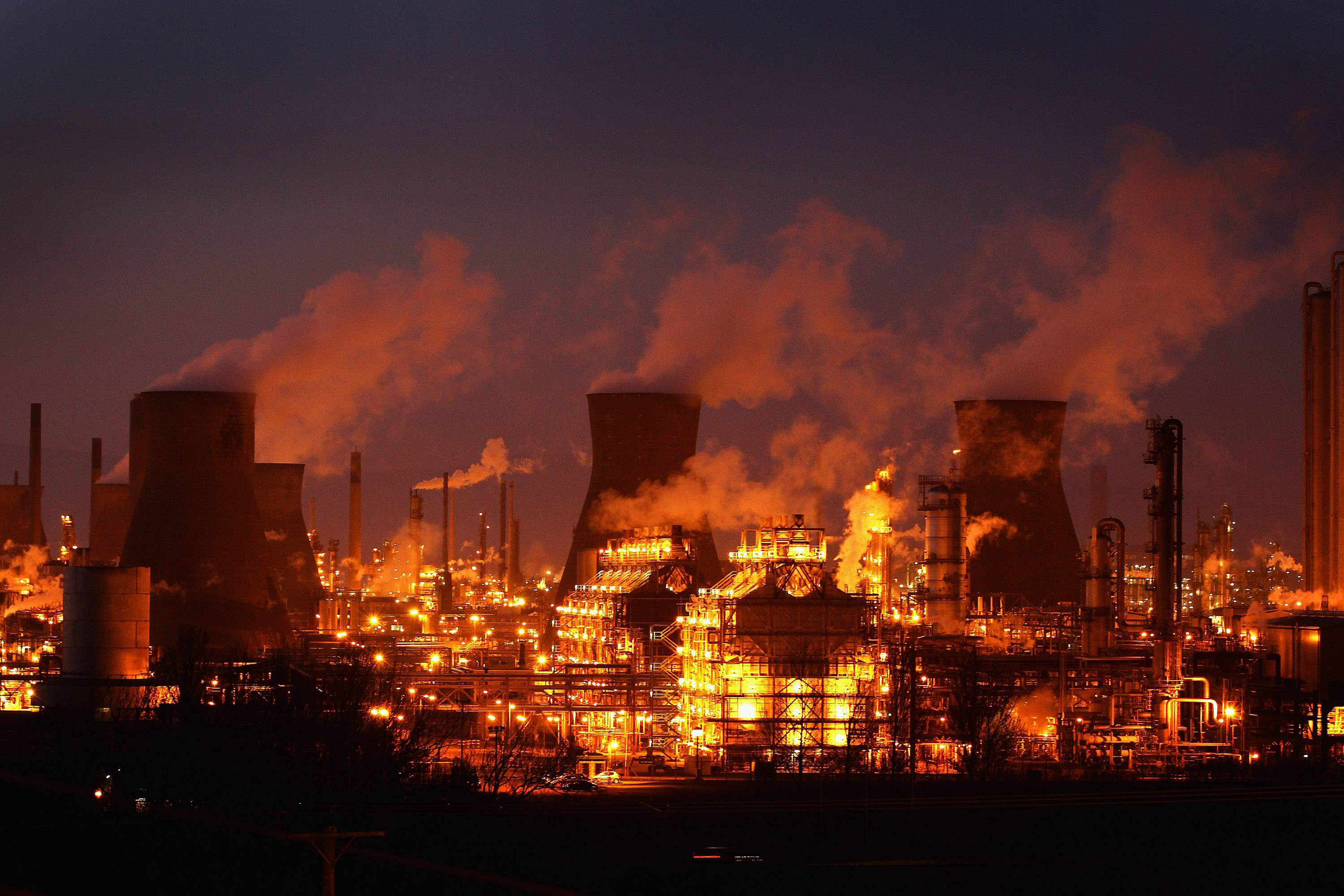 Химическое загрязнение окружающей среды. Промышленное загрязнение. Промышленный город. Фабрика завод. Индустриальная экология.