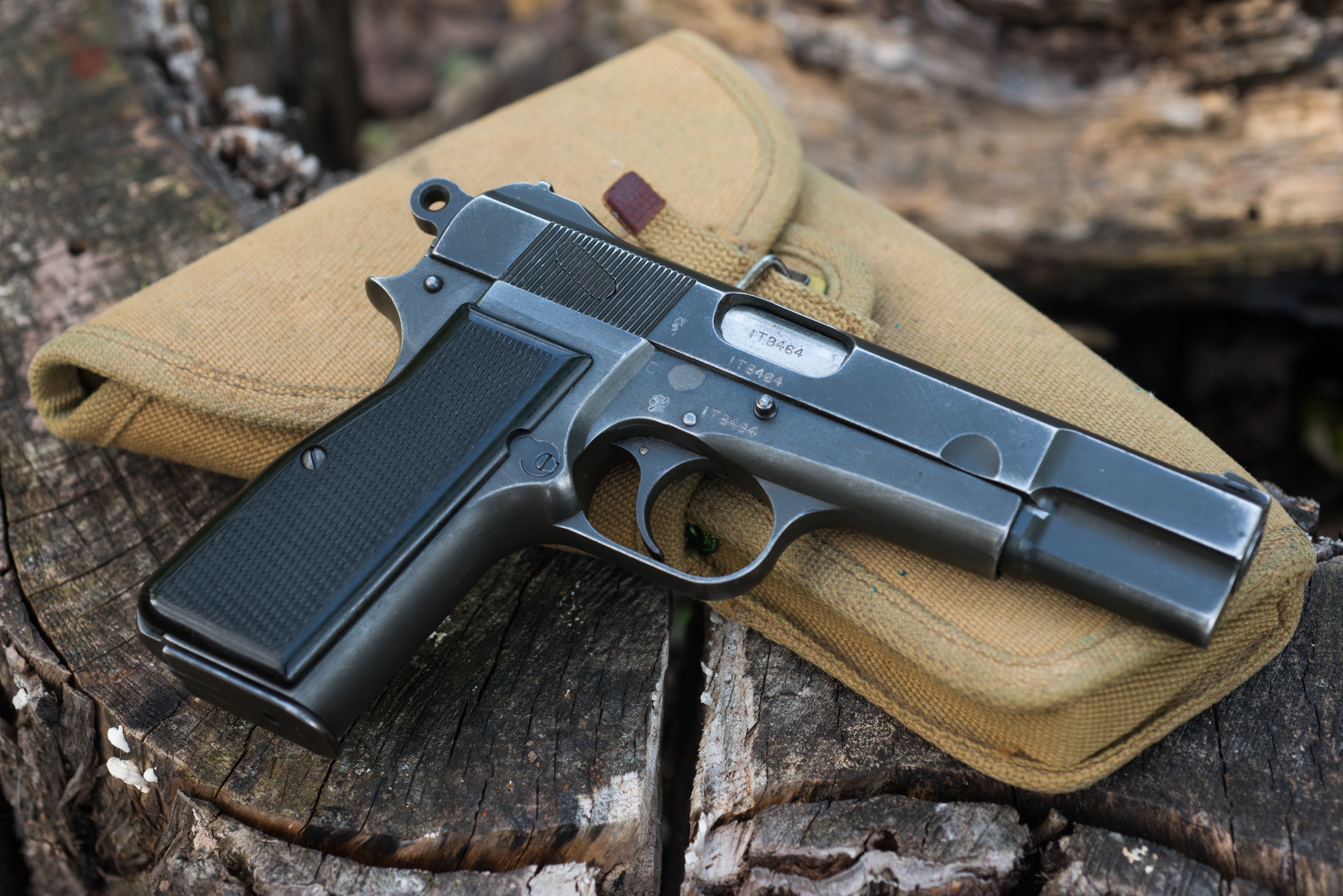 Browning. Браунинг Hi-Power. Пистолет Browning Hi-Power. Браунинг Хай Пауэр и Кольт 1911. Канадский Браунинг Хай Пауэр.