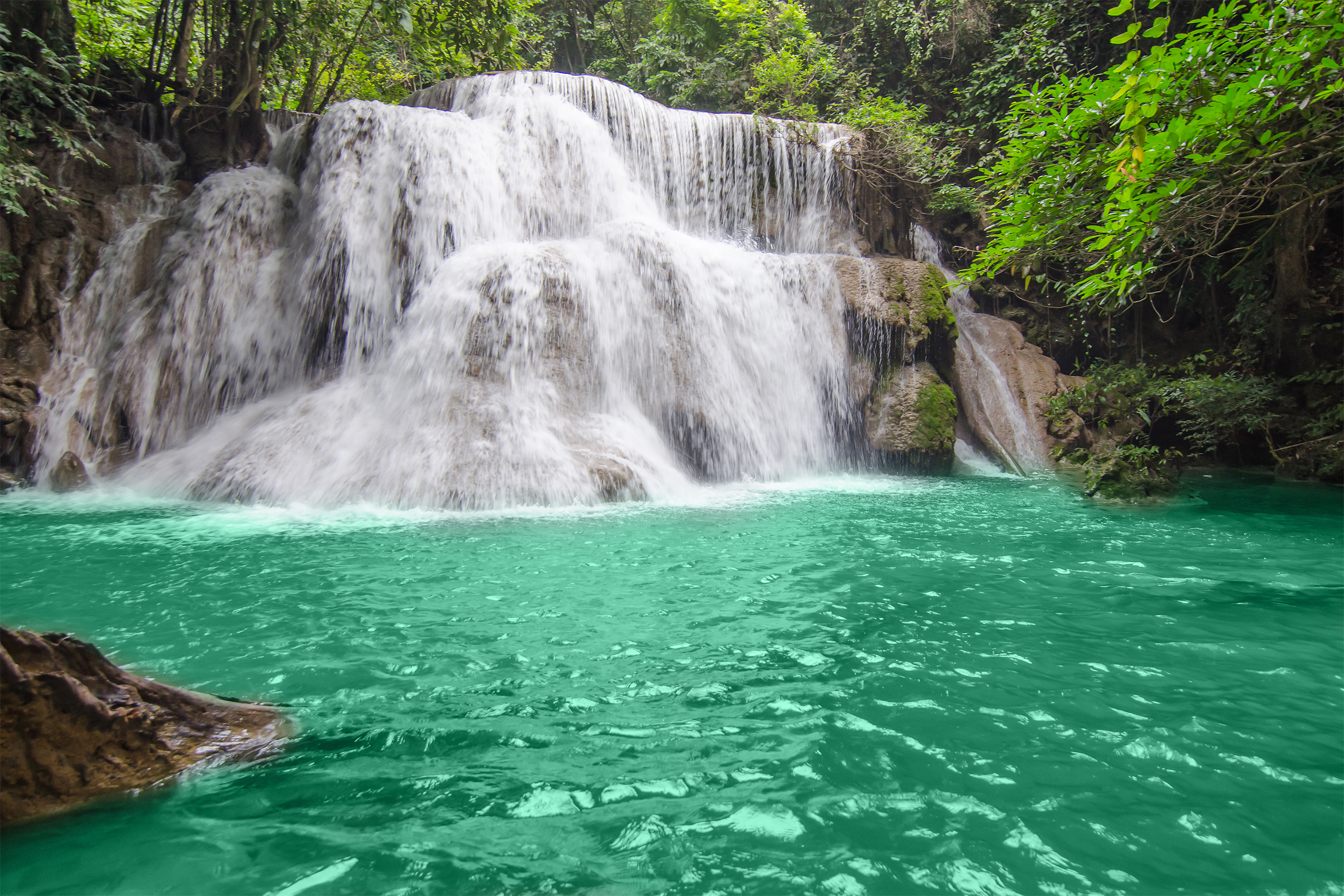 Обои красивые водопады. Водопад Фуиписиа. Самоа водопад Фуиписиа. Водопад Эраван в Тайланде. Водопад Клонг плу.
