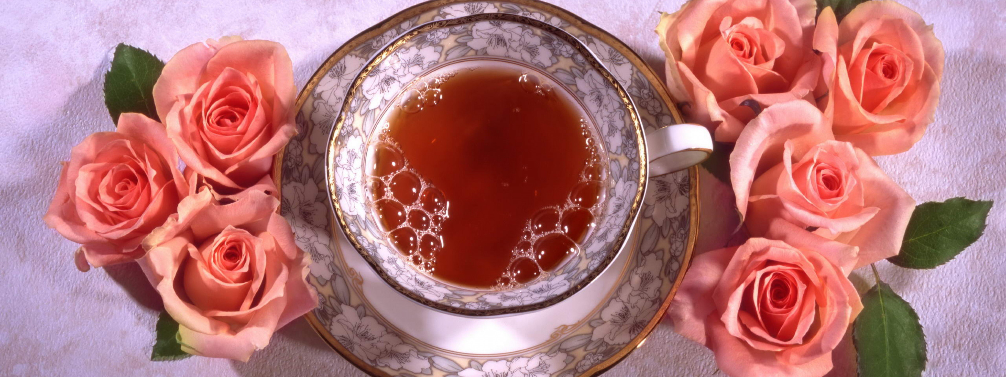 Чай с розой. Чаепитие с розами. Чашки с розочками. Розовые чашки для чая. Rose cup
