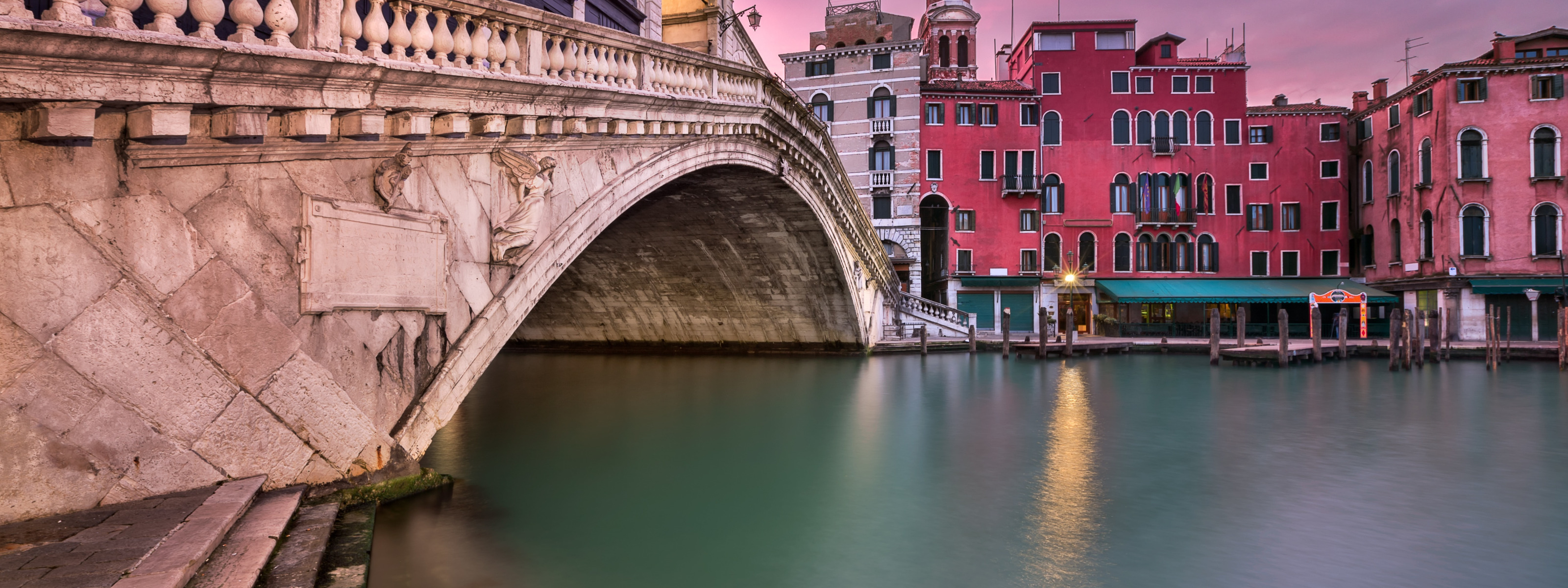 Венецианские обои. Архитектура Венеции фон. Venice Panorama. Гиперреалистичная картина маслом Венеция. Фотообои красивые дома в Италии 4к.