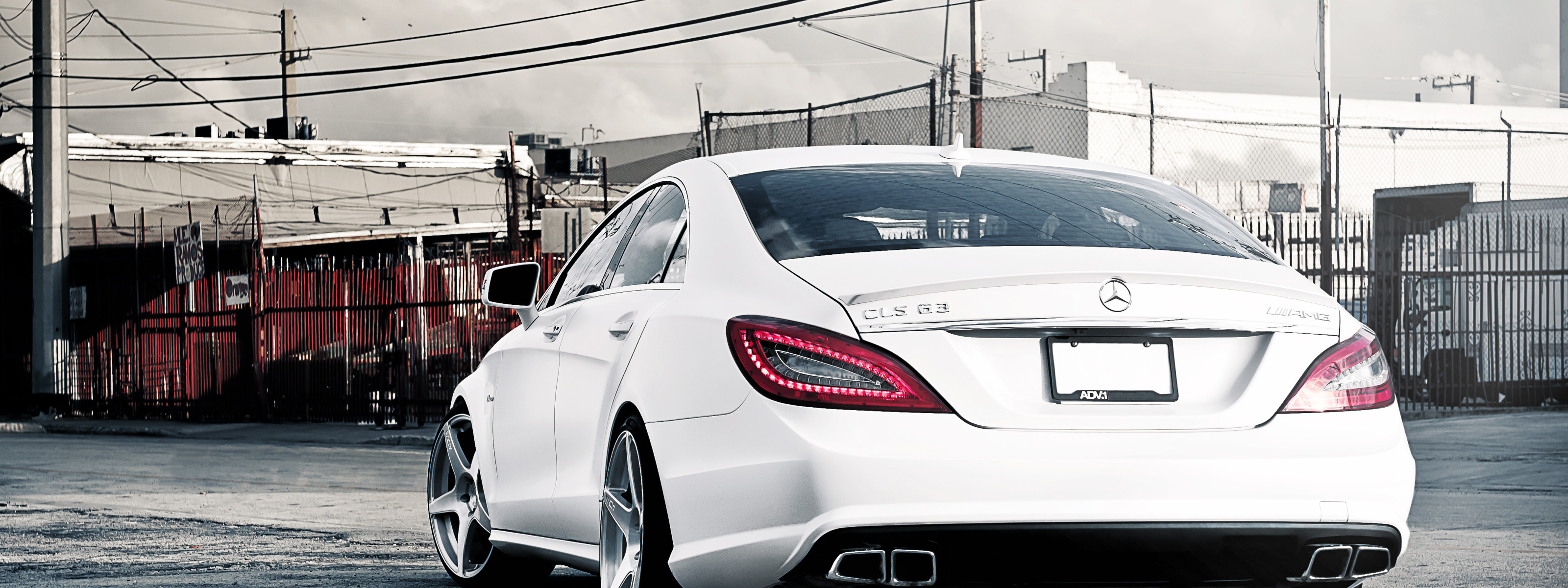 CLS 63 AMG белый