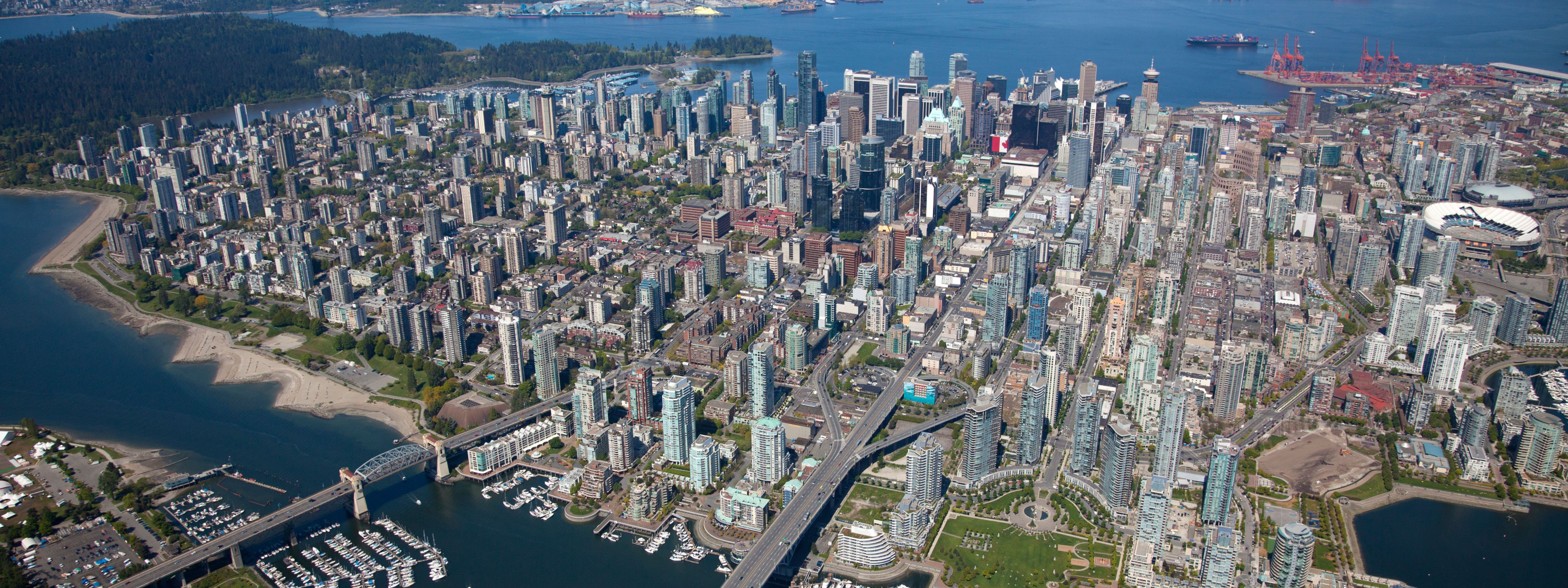 Крупнейший по населению город канады. Ванкувер (город в Канаде). Торонто с высоты птичьего полета. Канада вид сверху. Ванкувер сверху.