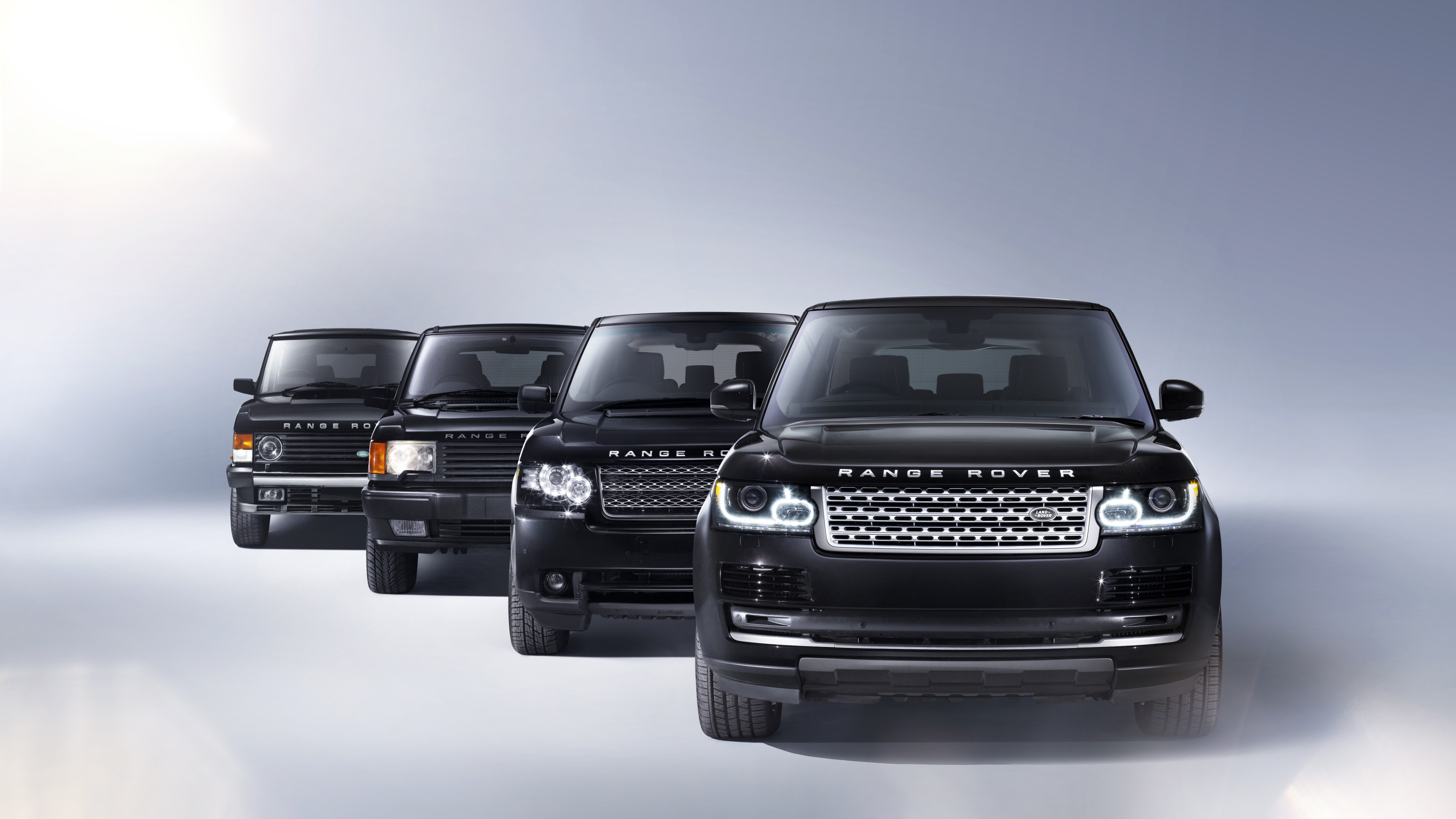 Скачать обои Land Rover, Range Rover, Автомобиль, Чёрные, Автомобили, Ленд  Ровер, Спереди, История, раздел land rover в разрешении 3200x1800