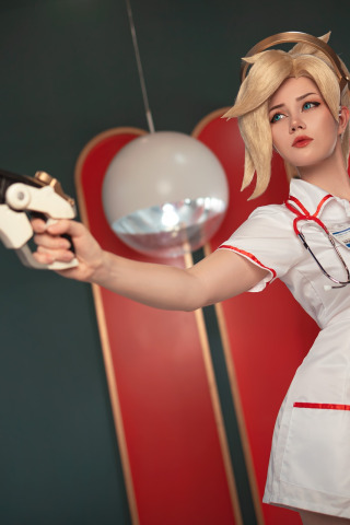pistol, blue eyes, model, women, cosplay, blonde, standing, Doctor