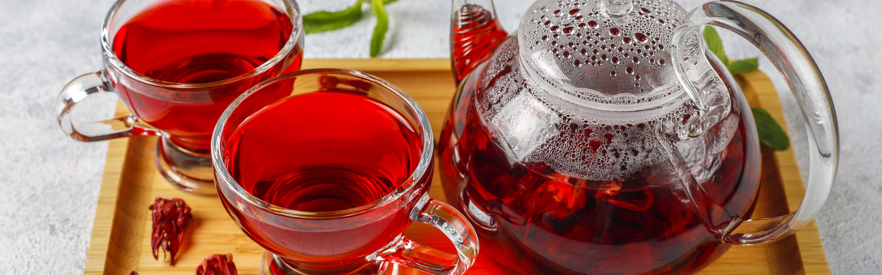Фруктовый каркаде. Красный чай каркаде. Чашка чая каркаде. Чай "каркаде". Кружка каркаде.