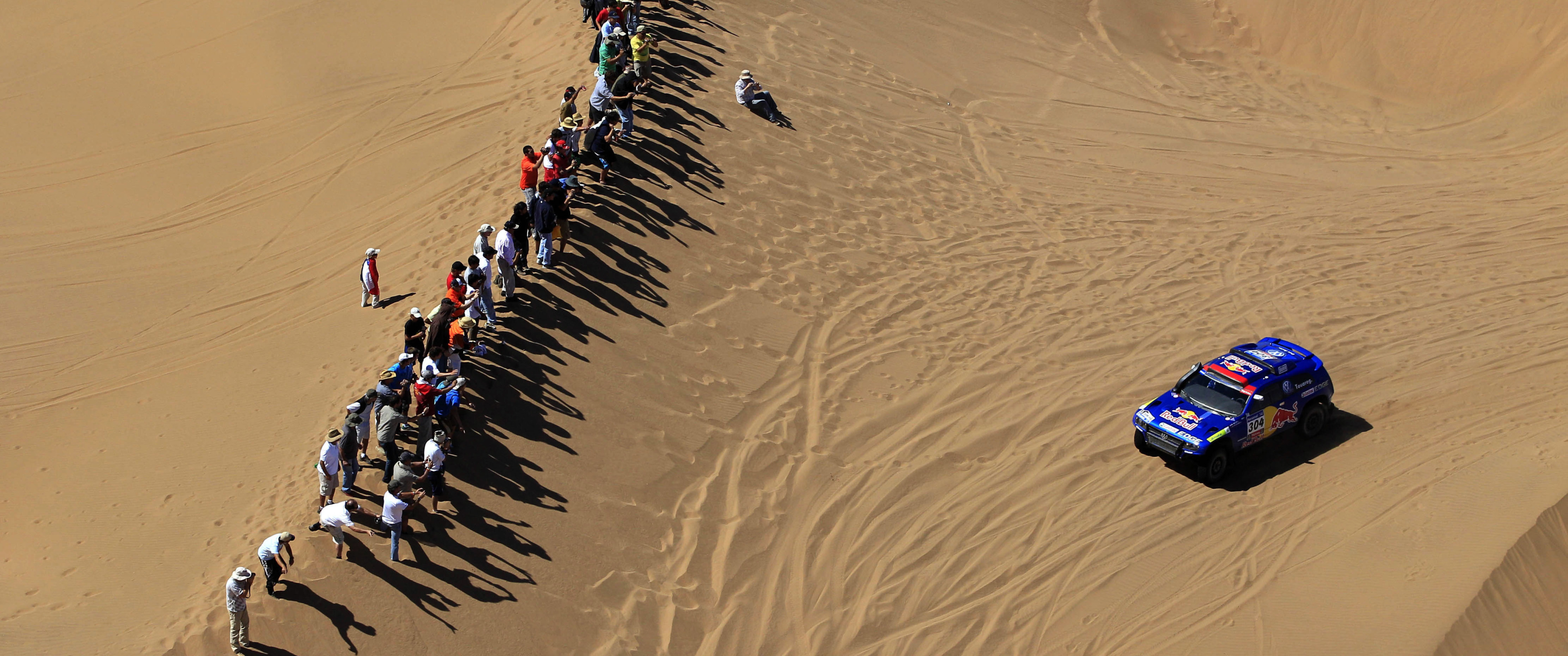 песок, машина, авто, синий, спорт, пустыня, человек, жара