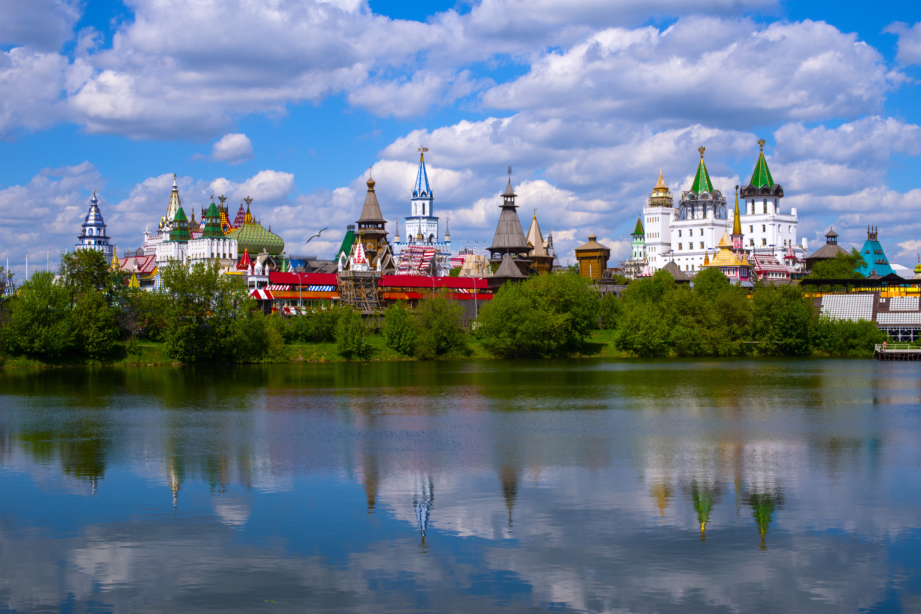Россия она большая. Измайловский Кремль Москва. Измайловский монастырь в Москве. Измайловский Кремль монастырь. Измайловский Кремль Москва летом.
