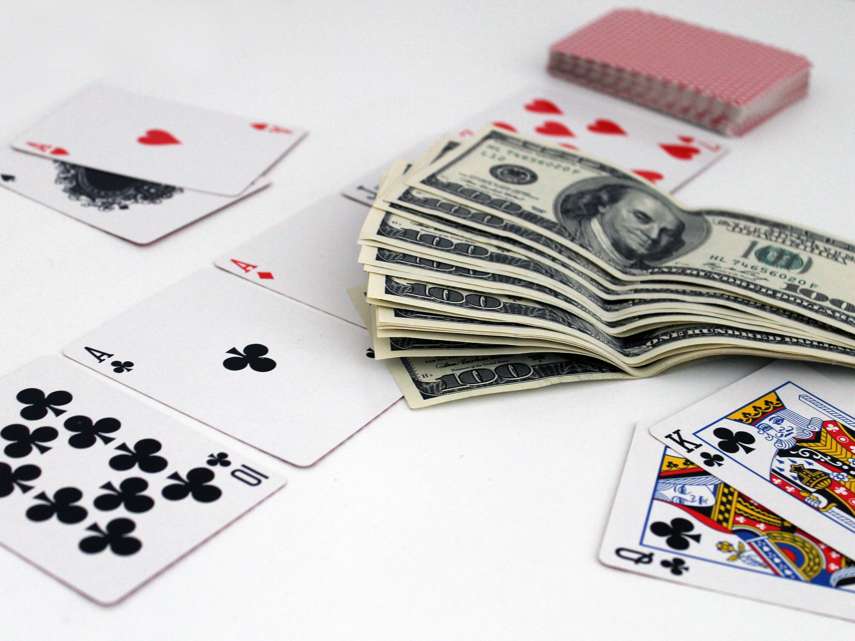 Игры на деньги карточные без вложений