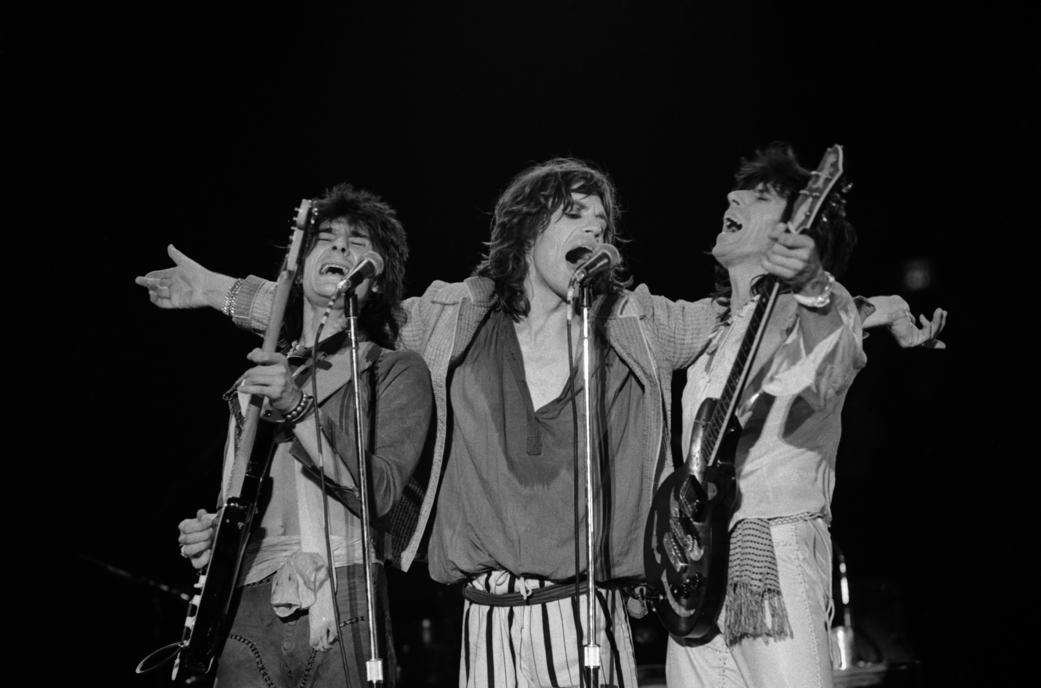 Музыка группа 20. Группа the Rolling Stones. Rolling Stones фото. Рок музыканты 20 века. Музыканты 70-х.