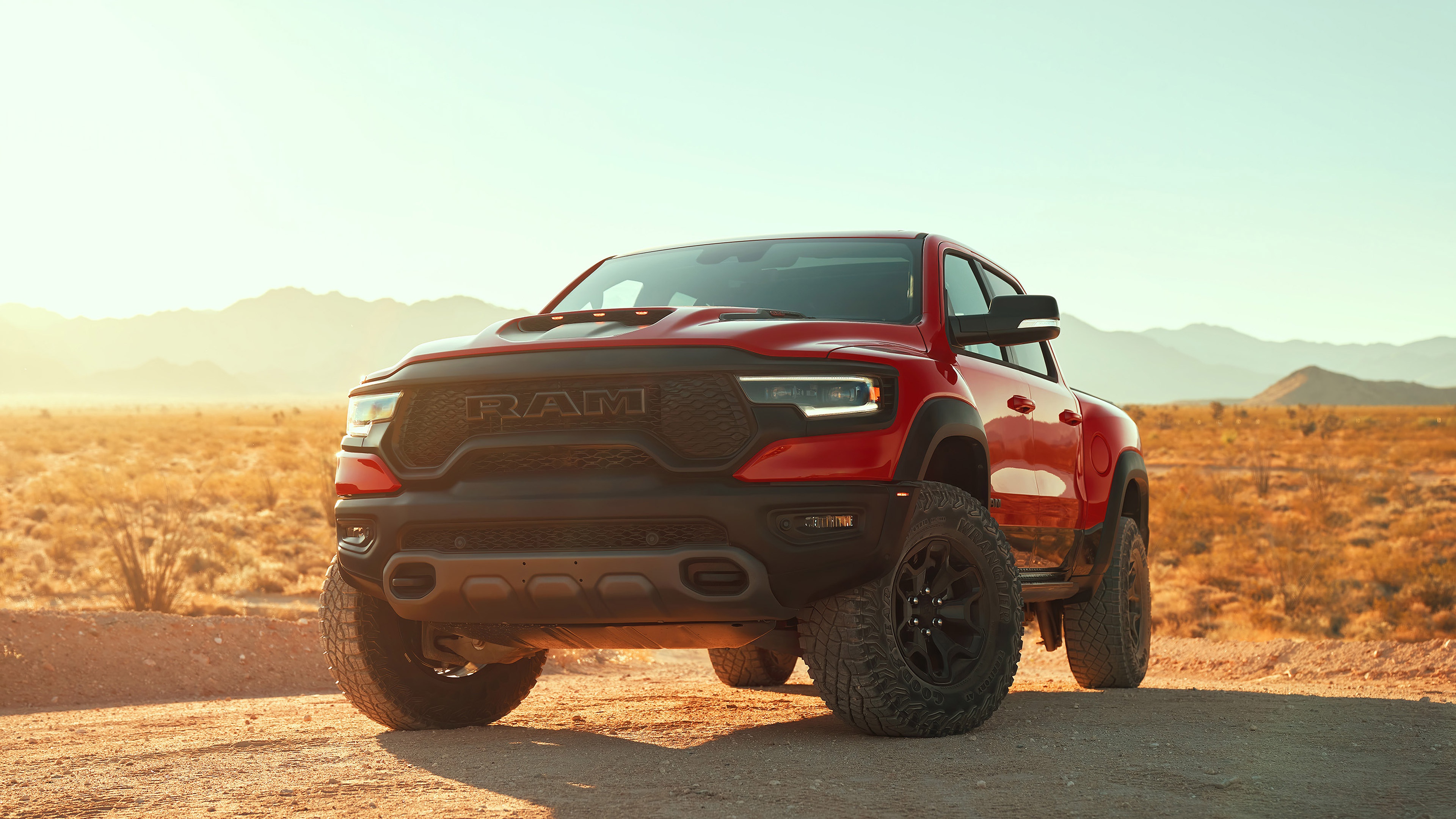 Ford f 150 Raptor Рё dodge Ram