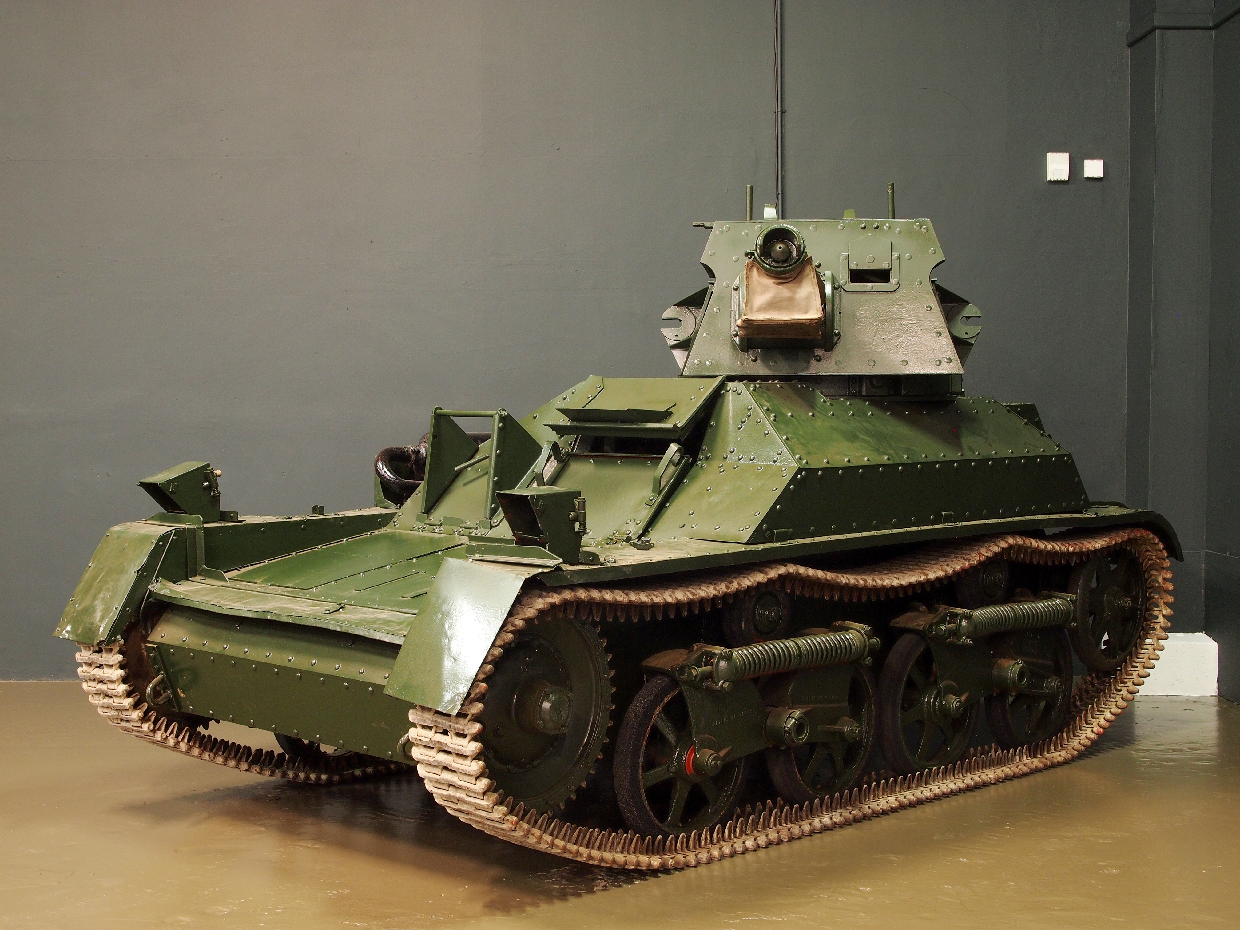 Lung tank. Легкий танк Vickers MK 1. Легкий танк Виккерс мк2. Лёгкий танк Виккерс MK-IV. Vickers Light Tank mk1.