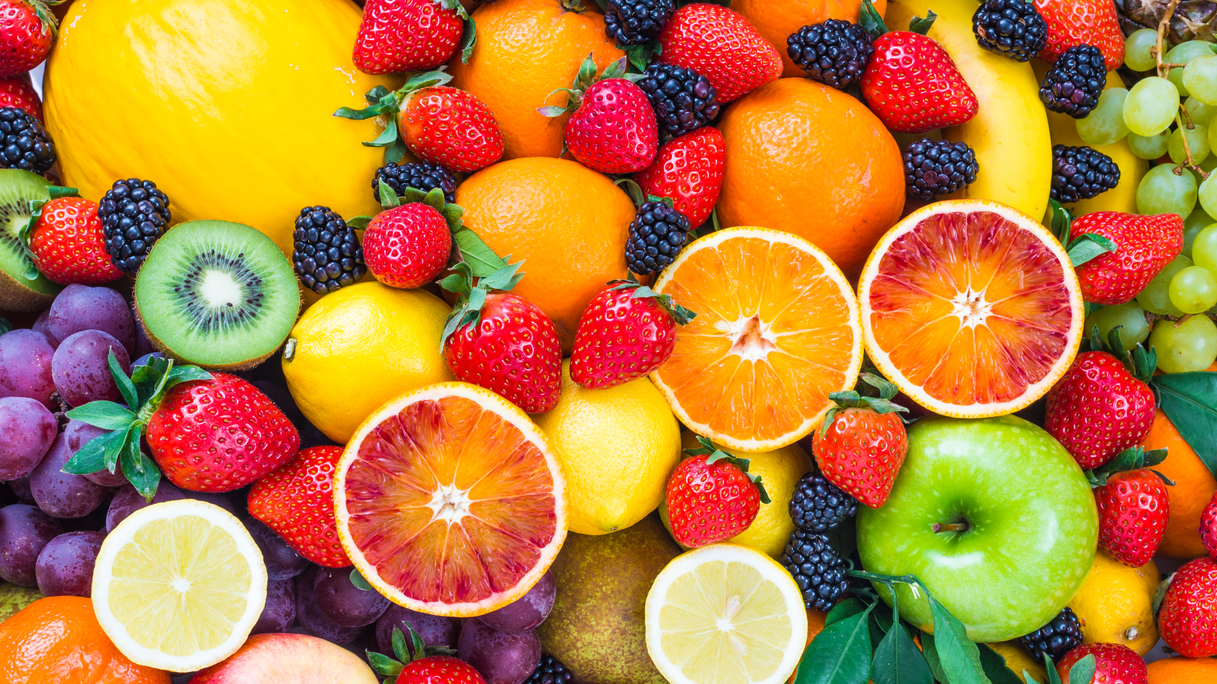 Про фрукты и ягоды. Фрукты овощи панорама. Овощи фрукты реклама. Сочные фрукты.