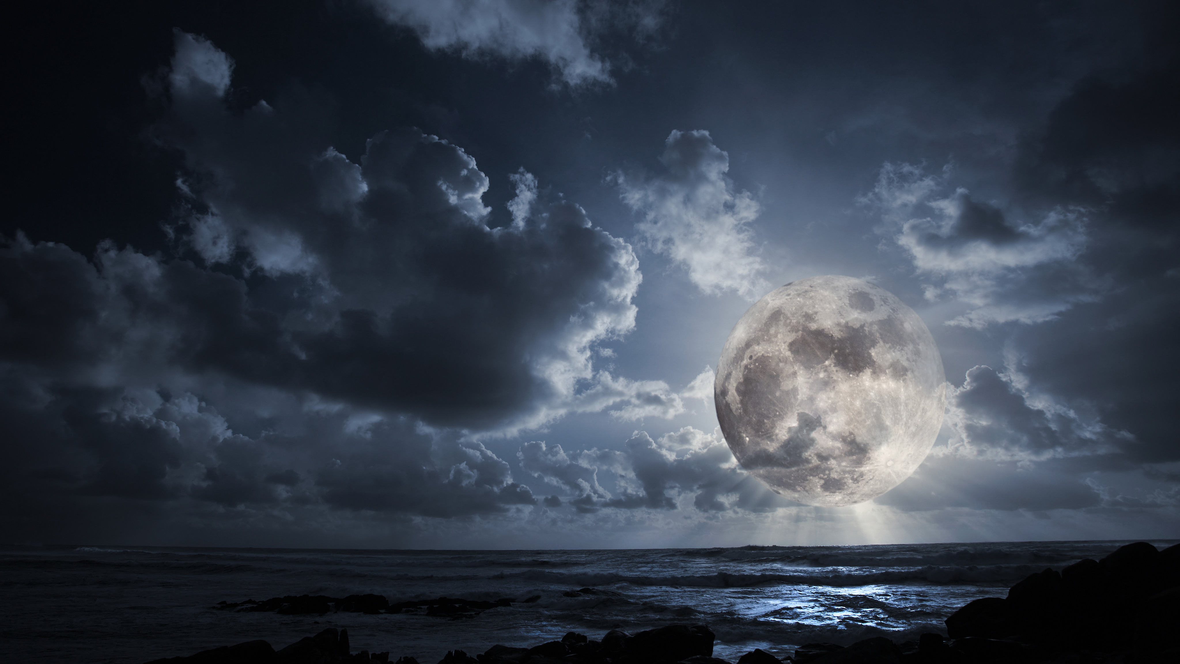 Полнолуние небо. Лунный пейзаж. Лунная ночь. Ночь Луна. Лунное небо.