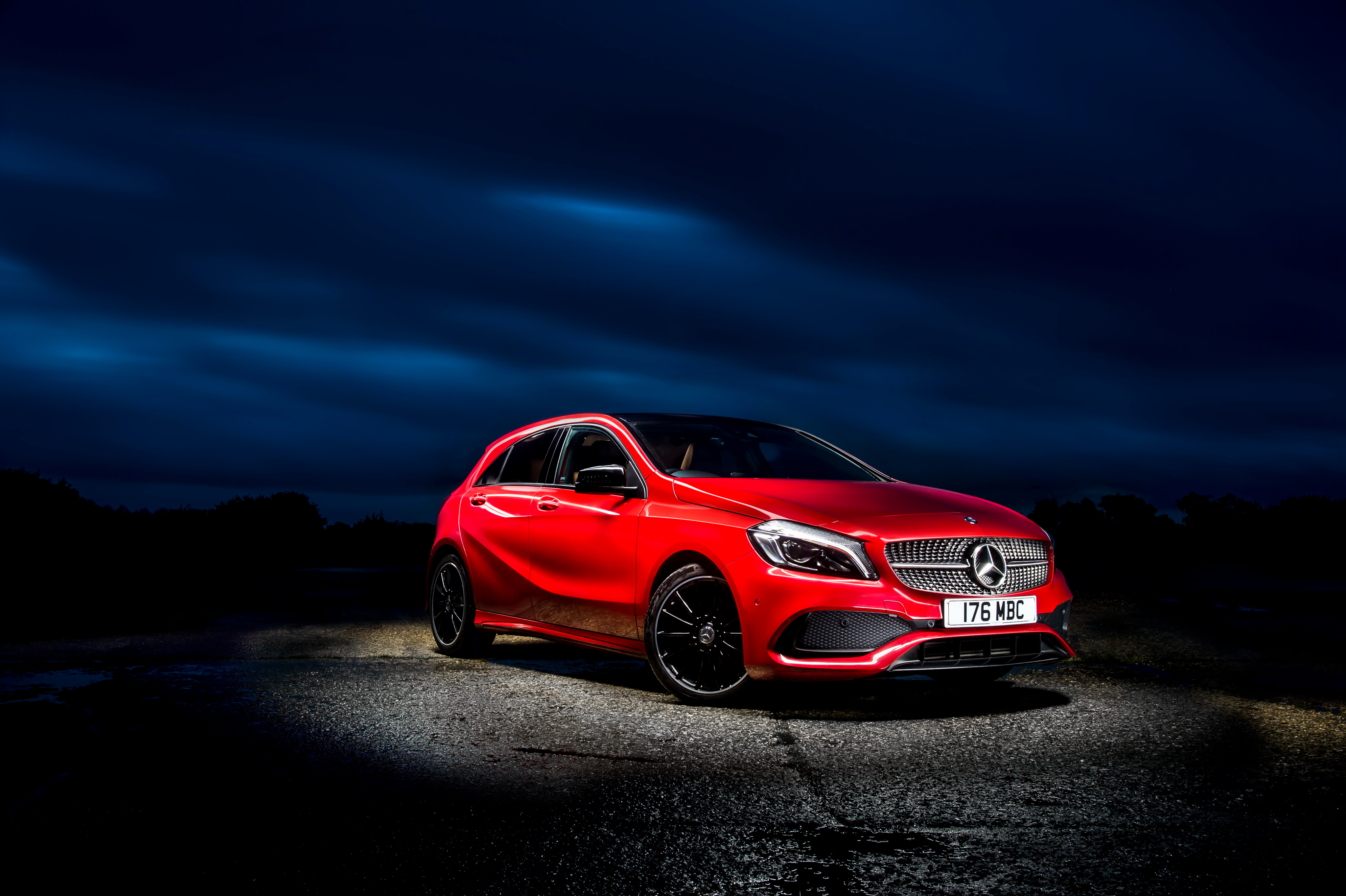 Mercedes-Benz a-class (w176) красный