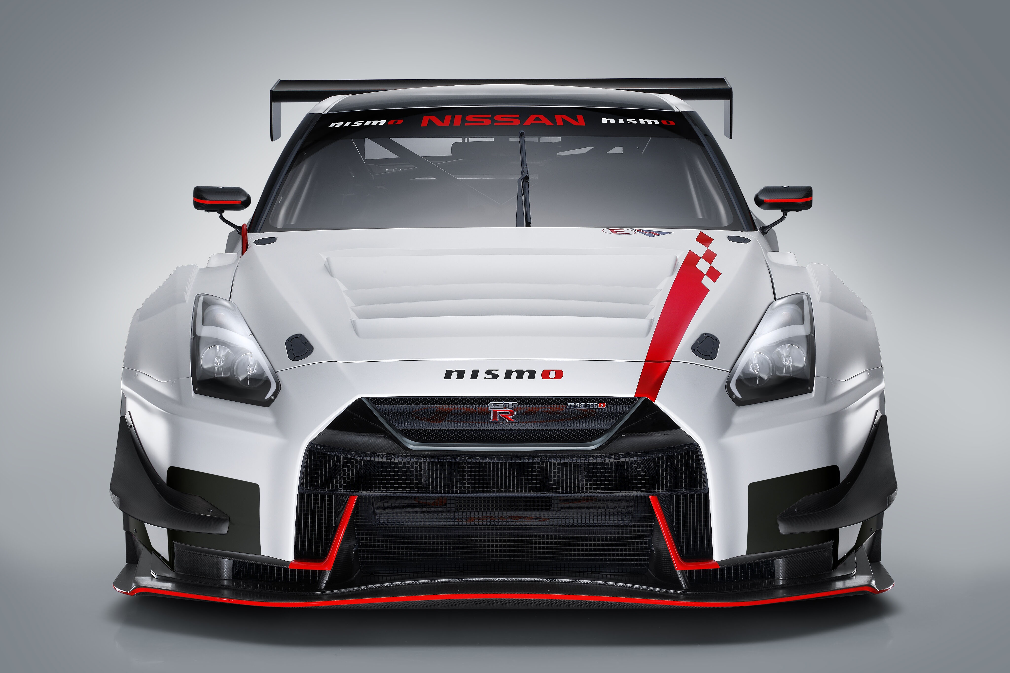 Скачать обои GTR, Nissan, GT-R, гоночное авто, вид спереди, GT3, 2018,  Nismo, раздел nissan в разрешении 4096x2730