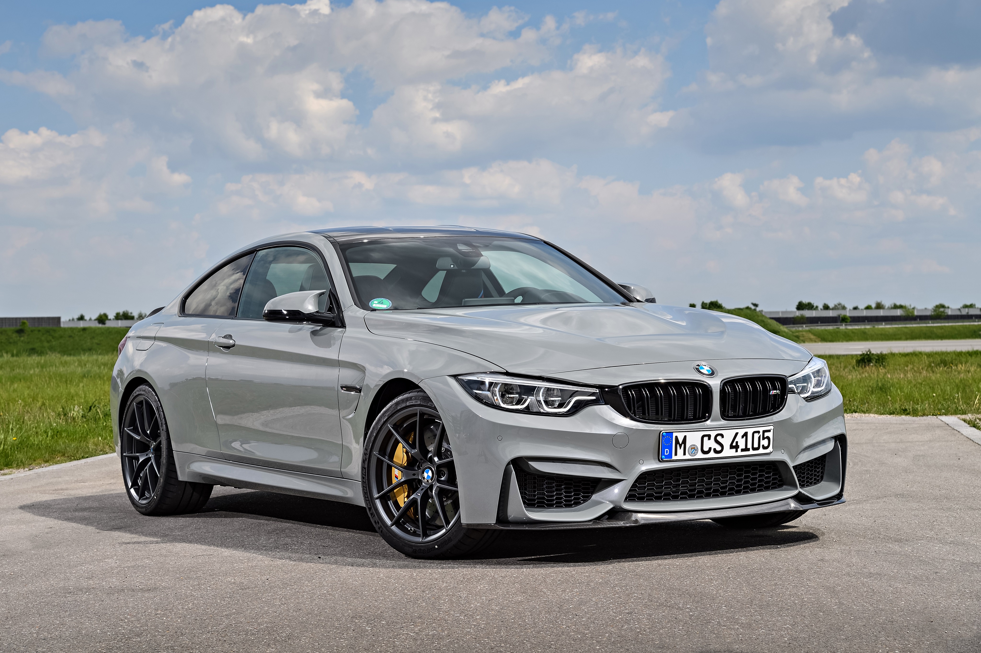 M 11 b m 4. BMW m4 Coupe 2017. BMW m4 2018. BMW m4 серая. BMW m4 f82 CS.