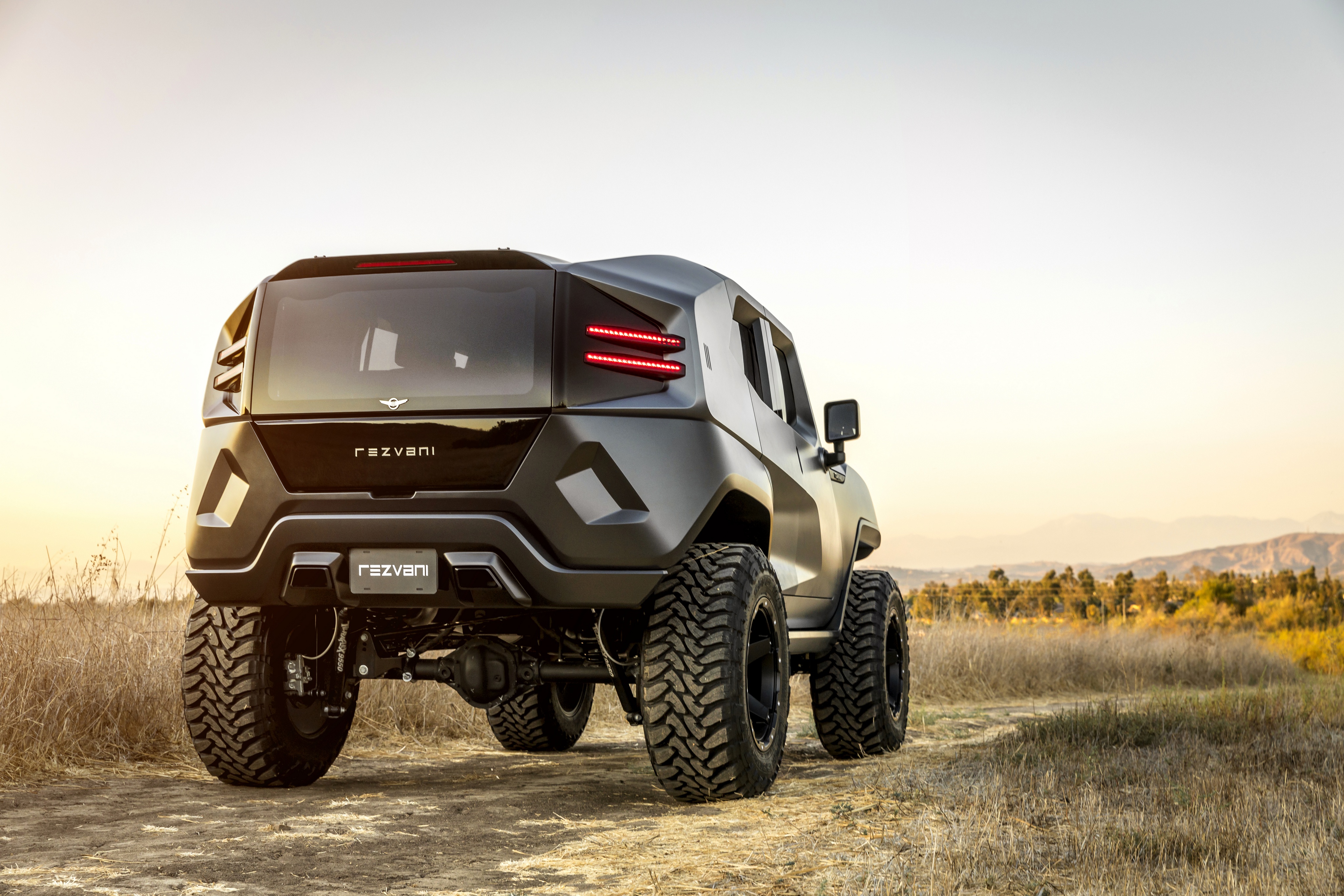 Jeep Rezvani