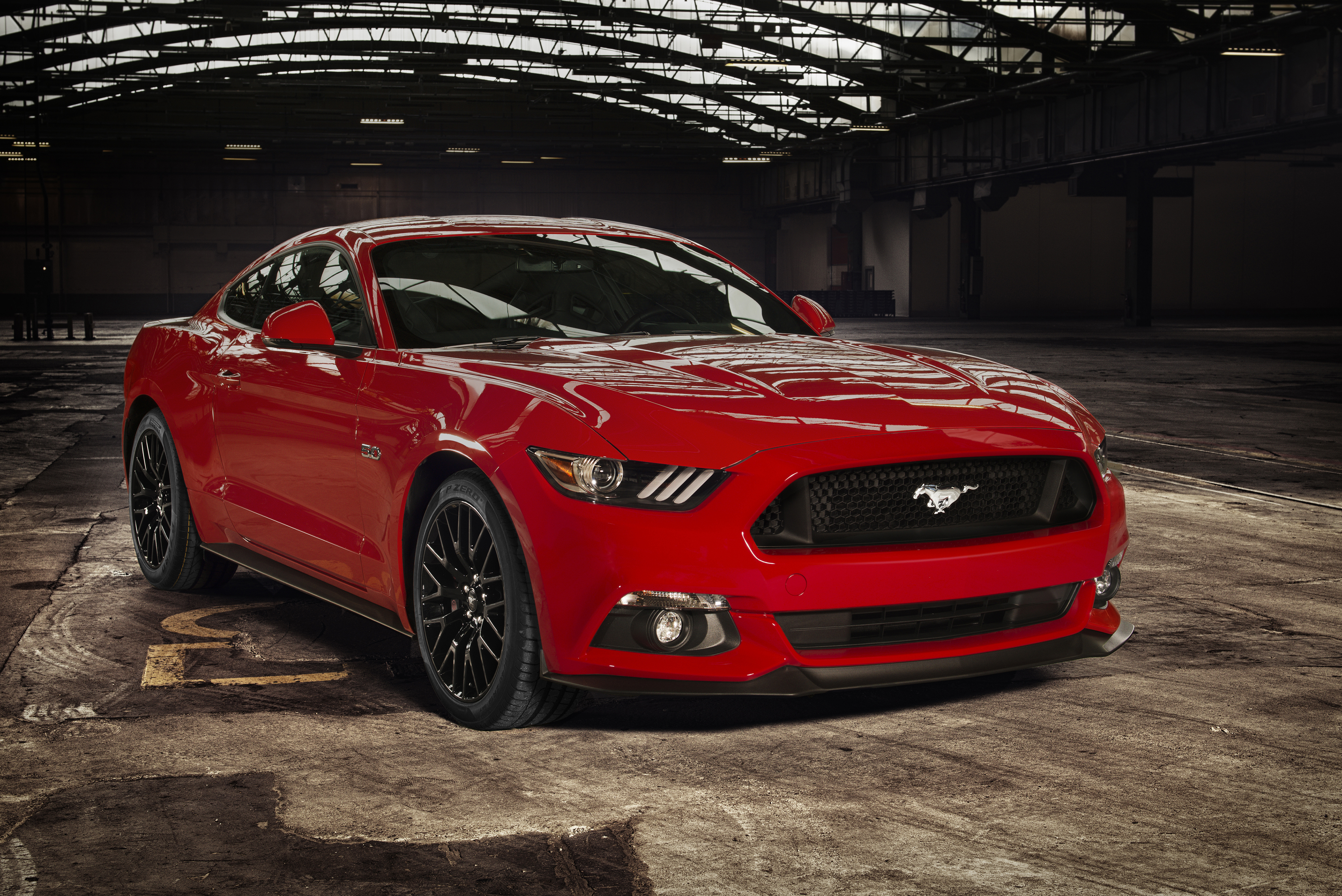 Красный 2015. Форд Мустанг 2015 красный. Ford Mustang 2015 красный. Форд Мустанг купе 2015. Ford Mustang gt 2015 красный.
