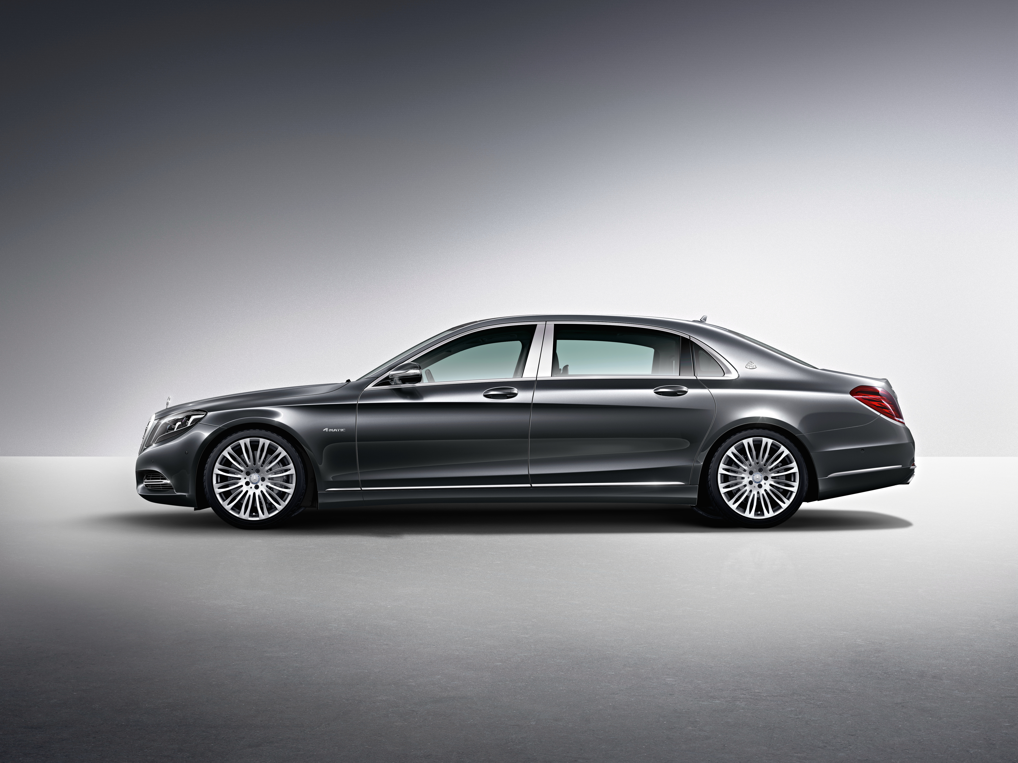 S600 характеристики. Мерседес Бенц s600. Mercedes Benz Maybach s600. Мерседес Бенц Майбах s класс 600. Мерседес s600 222.