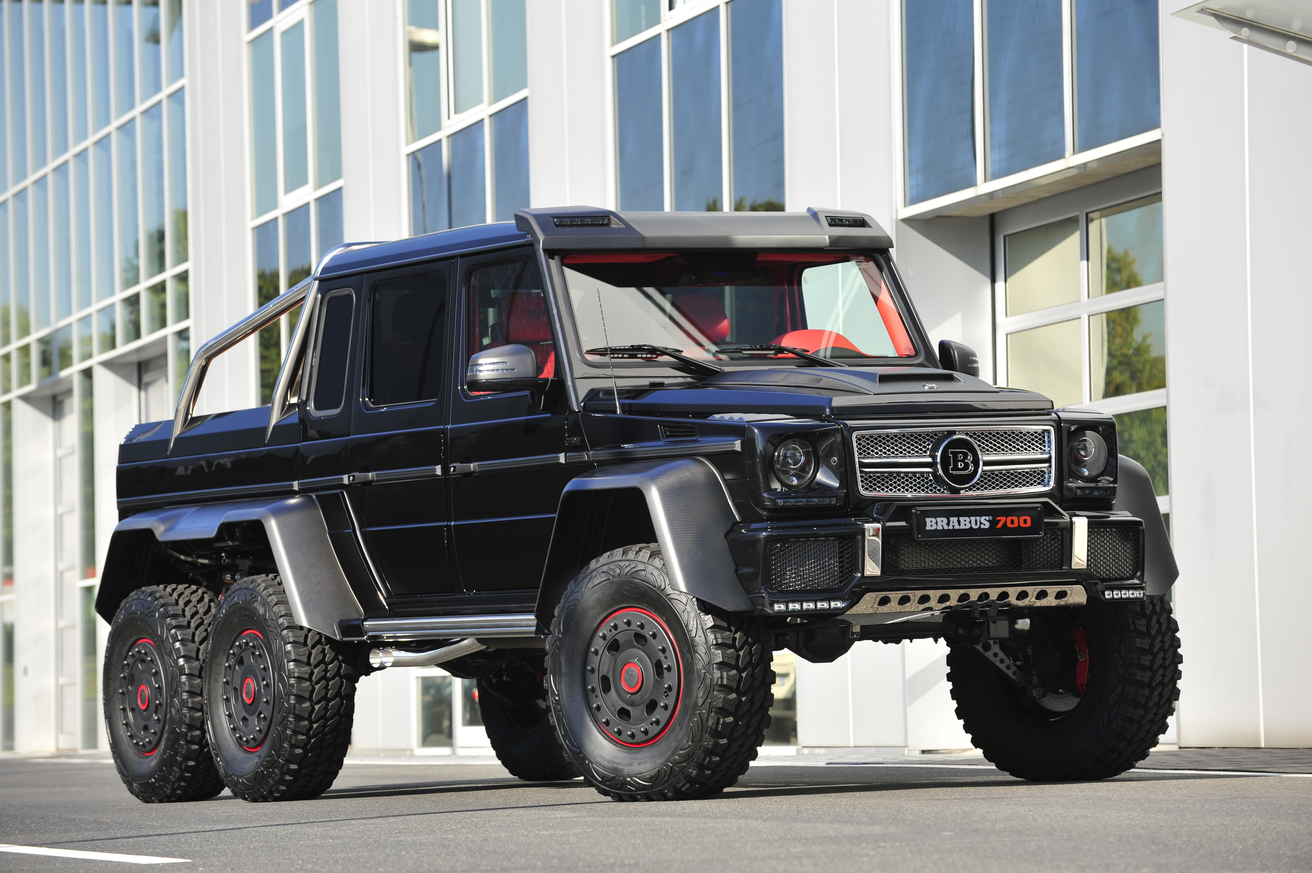 6 6 самая 1. Mercedes-Benz g63 AMG 6x6. Мерседес Гелендваген 6 на 6. Mercedes-Benz Brabus b63s-700 6x6. Брабус 700дж 6на6.