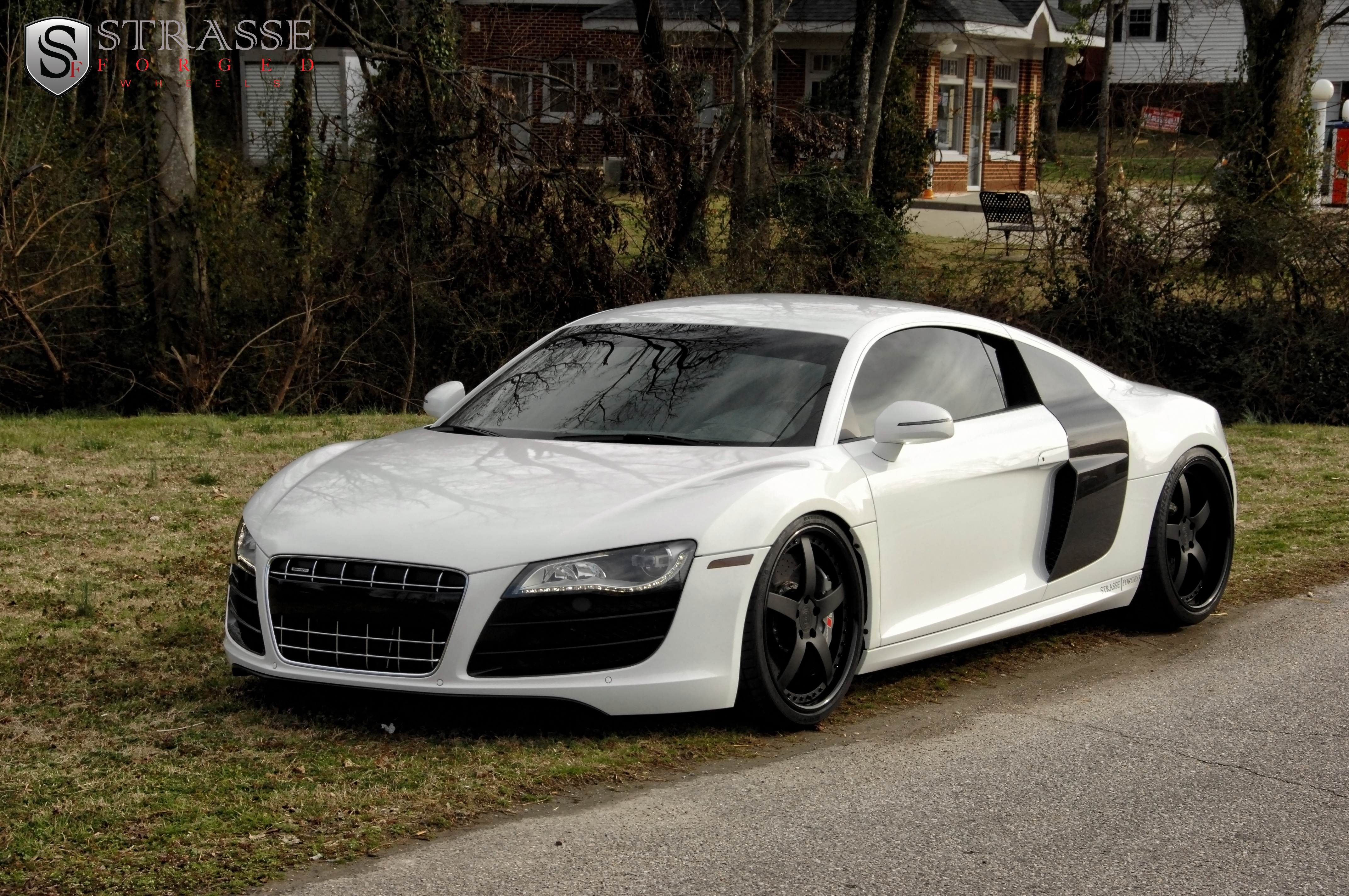 Белая r. Ауди р8. Ауди р8 белая. Audi r8 White. Audi r8 белая.