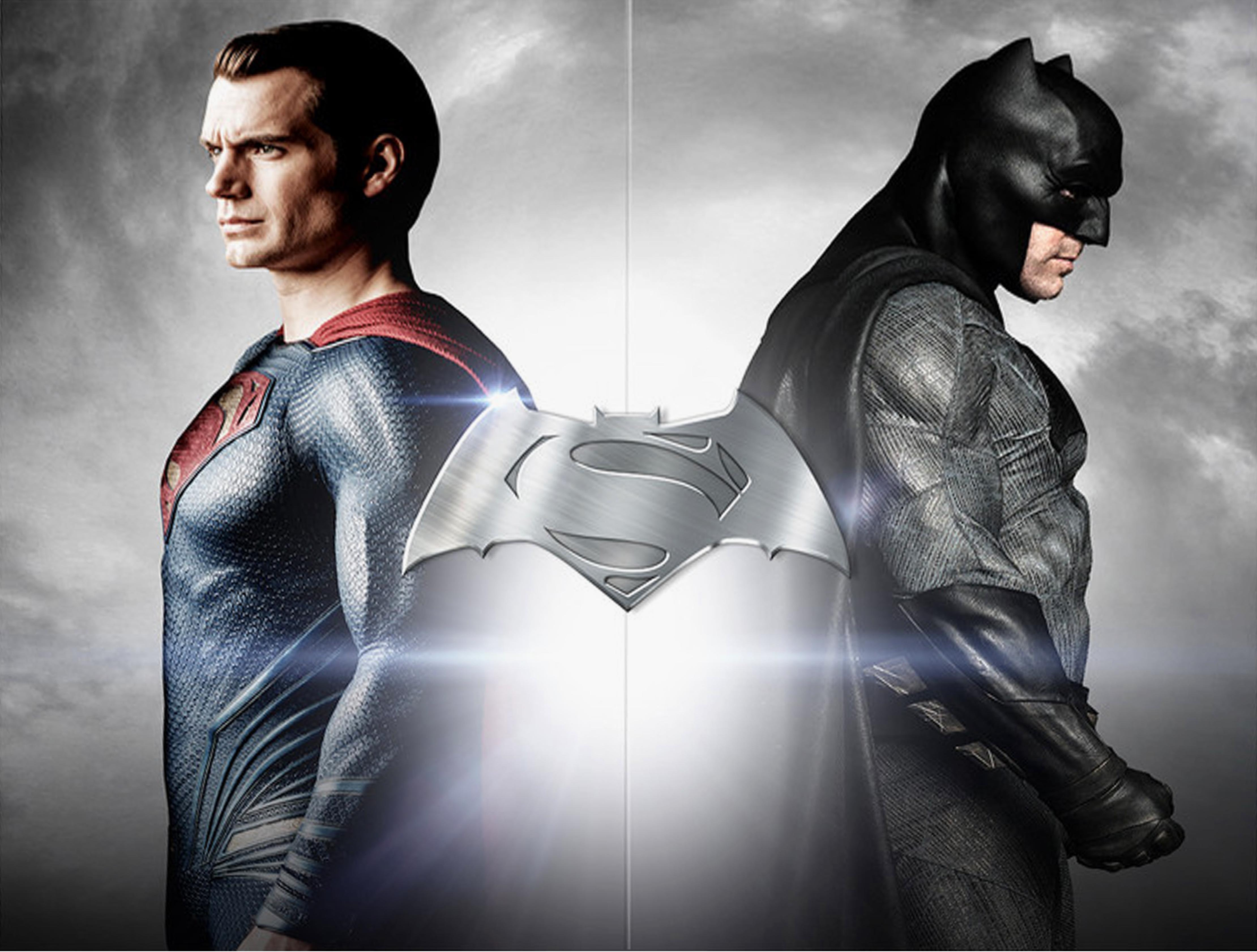 На заре справедливости. Бэтмен против Супермена. Batman vs Superman. Бэтмен 2016. Бэтмен и Супермен фильм.