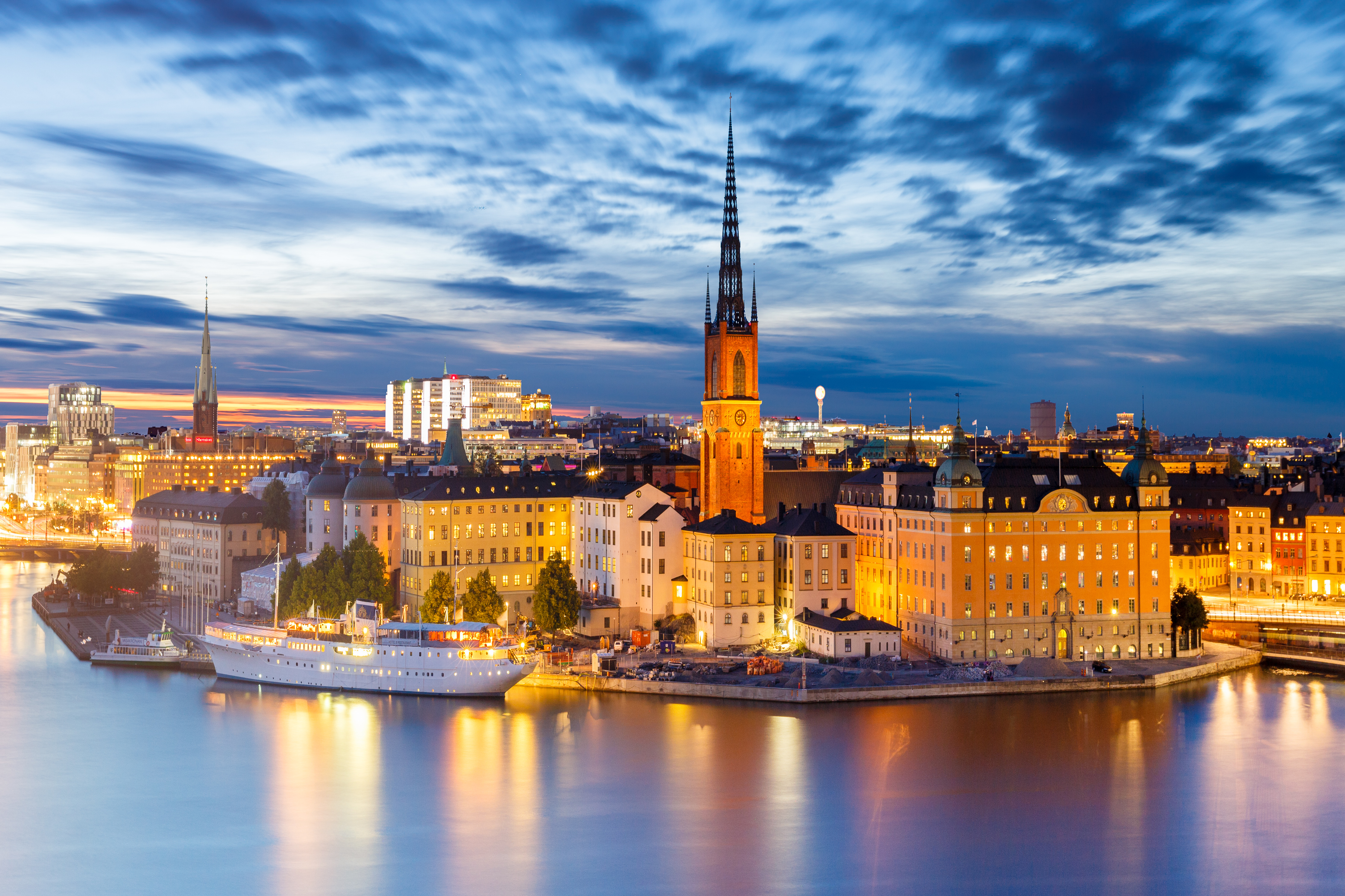 Швеция столица какой страны. Швеция столица Стокгольм. Швеция столица Стокгольм ночной. Швеция столица Хельсинки. Стуреплан Стокгольм.