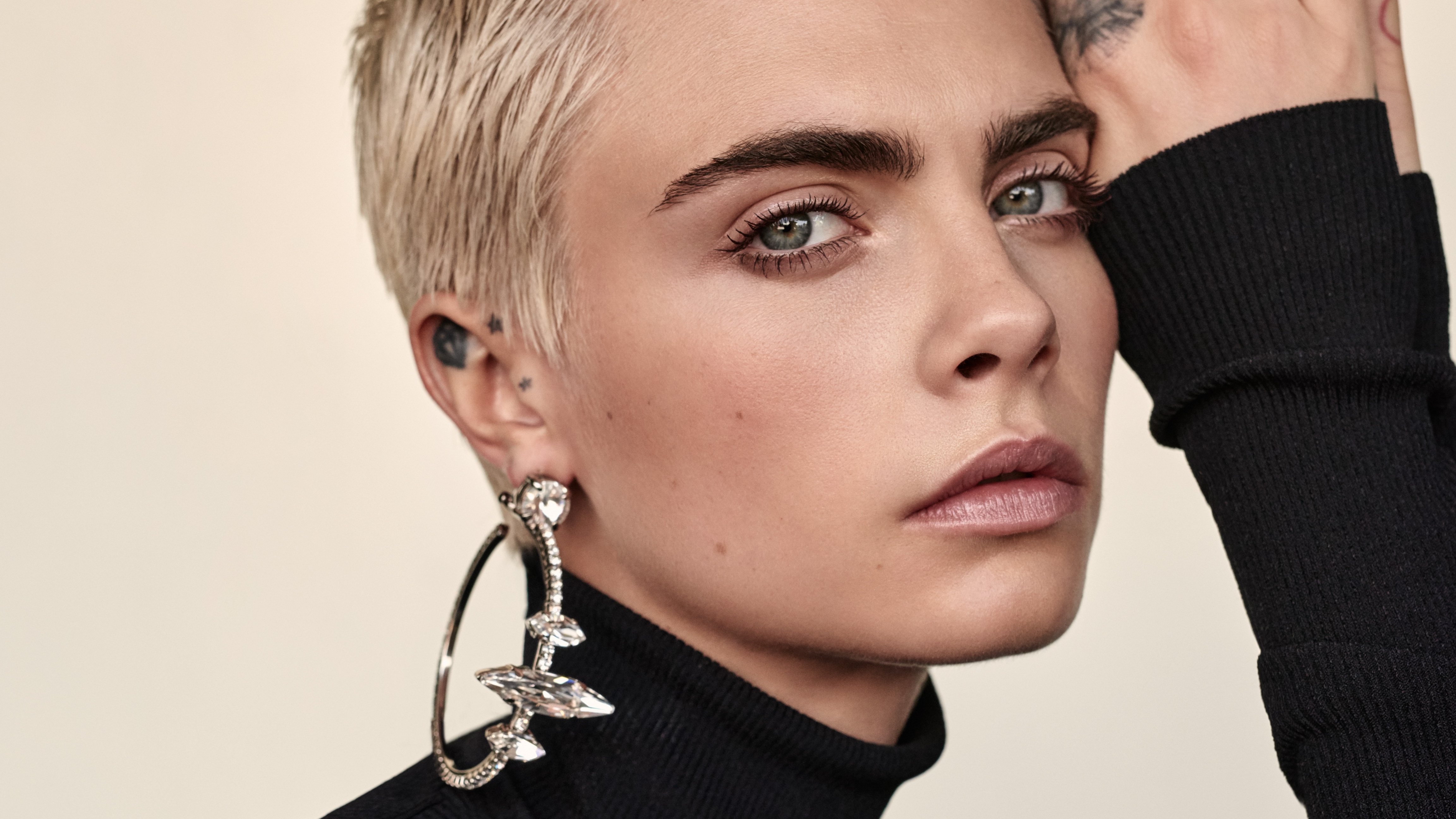 Cara delevingne. Кара Делевинь. Кара Делевинь фото. Кара Делевинь hot 2019. Кара Делевинь Максим.