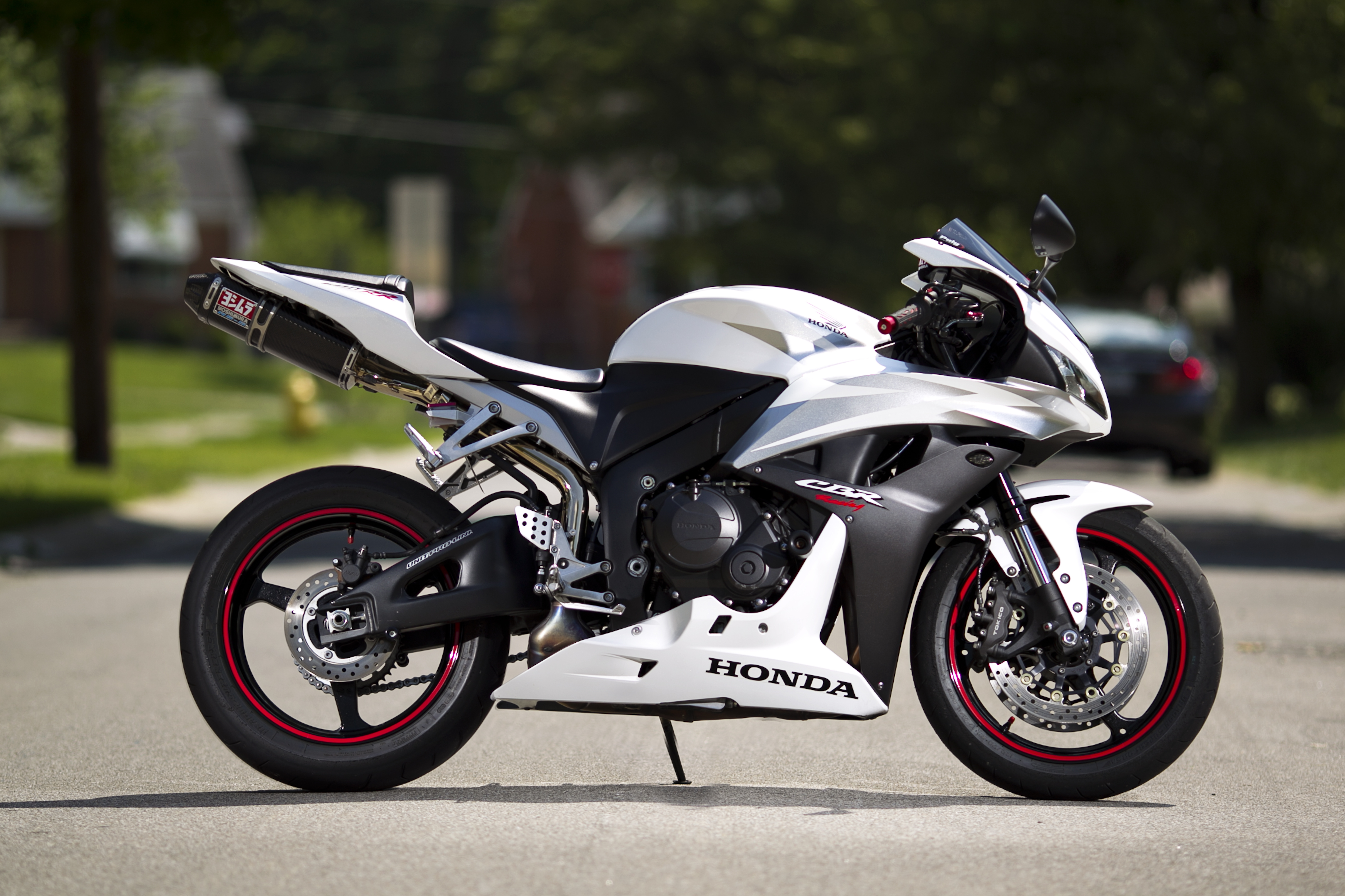 Honda pgm. Honda CBR 600. Honda cbr600rr White. Honda cbr600rr белый. Мотоцикл Honda CBR 600.