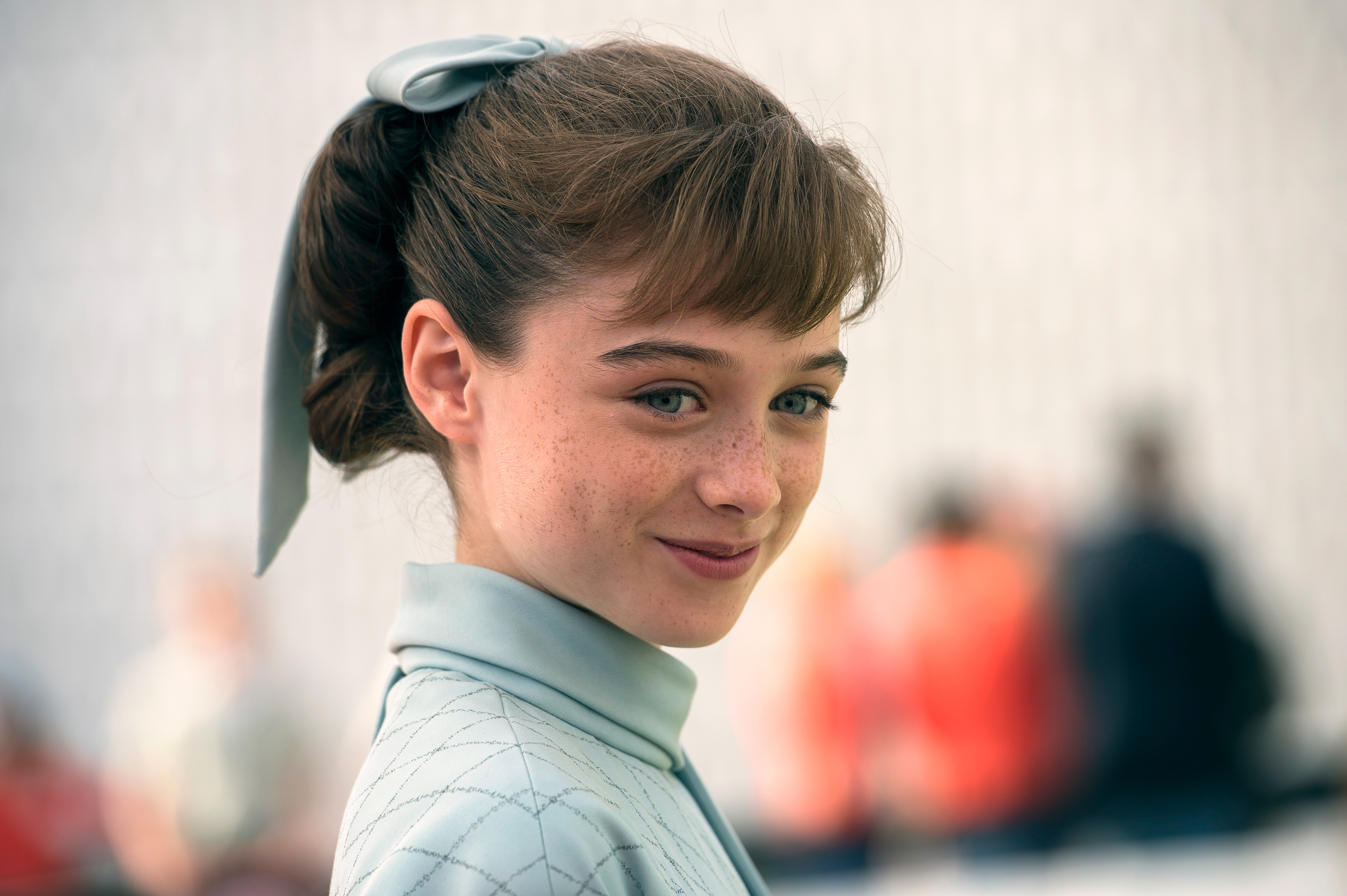 Обои Tomorrowland, Земля будущего, Raffey Cassidy на телефон и рабочий  стол, раздел фильмы, разрешение 4928x3280 - скачать