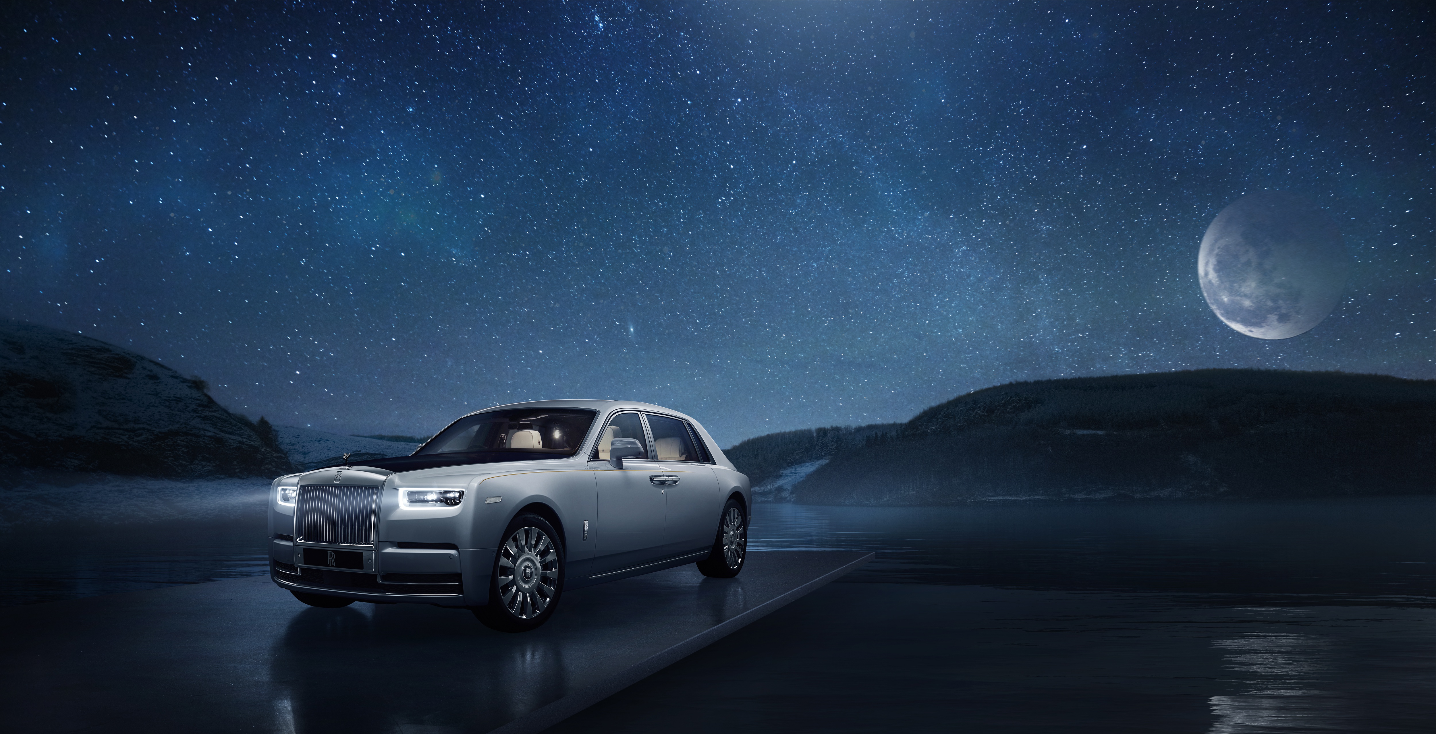 Машина небо. Rolls-Royce Phantom Tranquillity. Rolls Royce Phantom ночью. Роллс Ройс Фантом космос. Роллс Ройс метеорит.