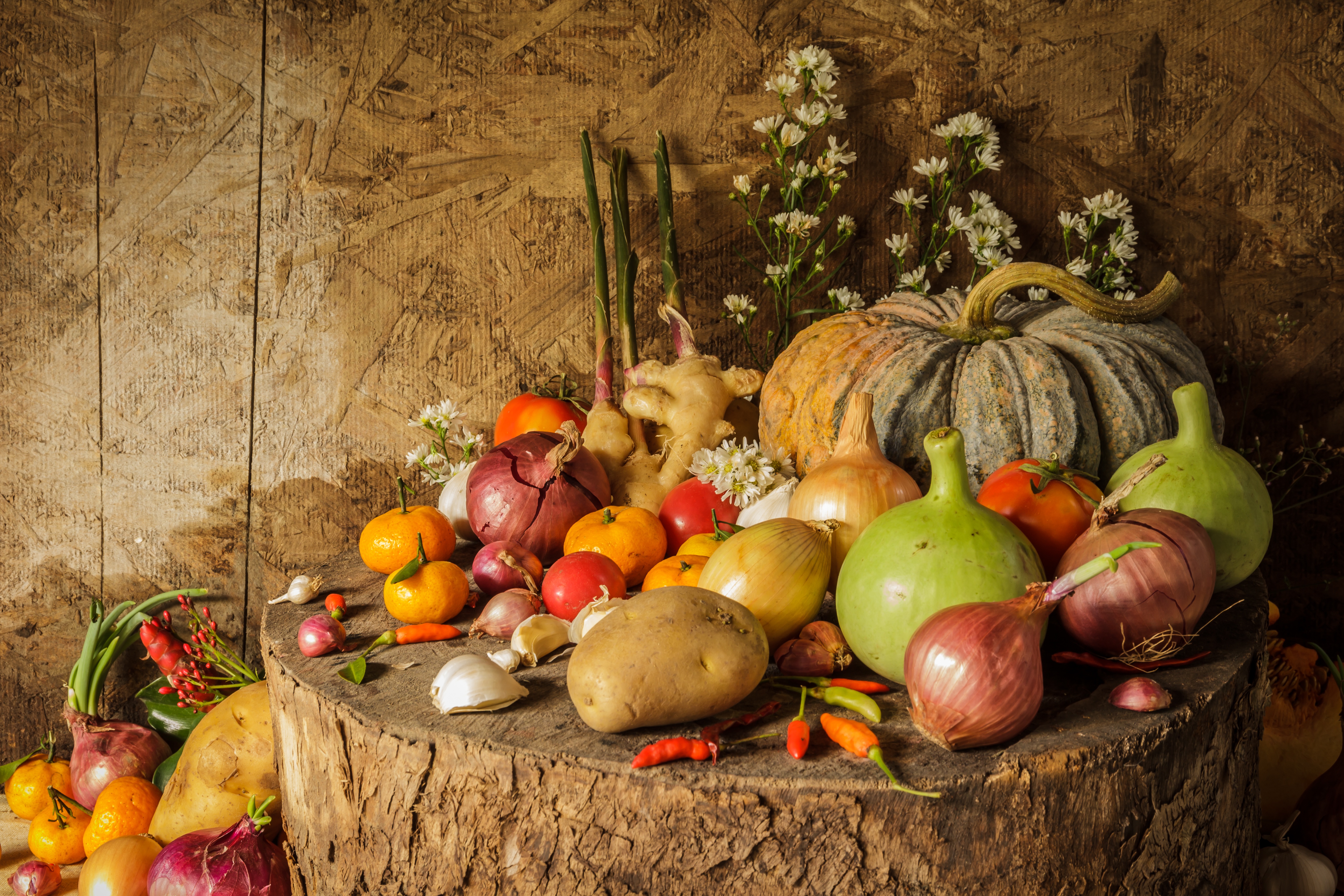 Урожай фруктов. Осенние овощи и фрукты. Натюрморт с овощами. Осень овощи. Натюрморт урожай.