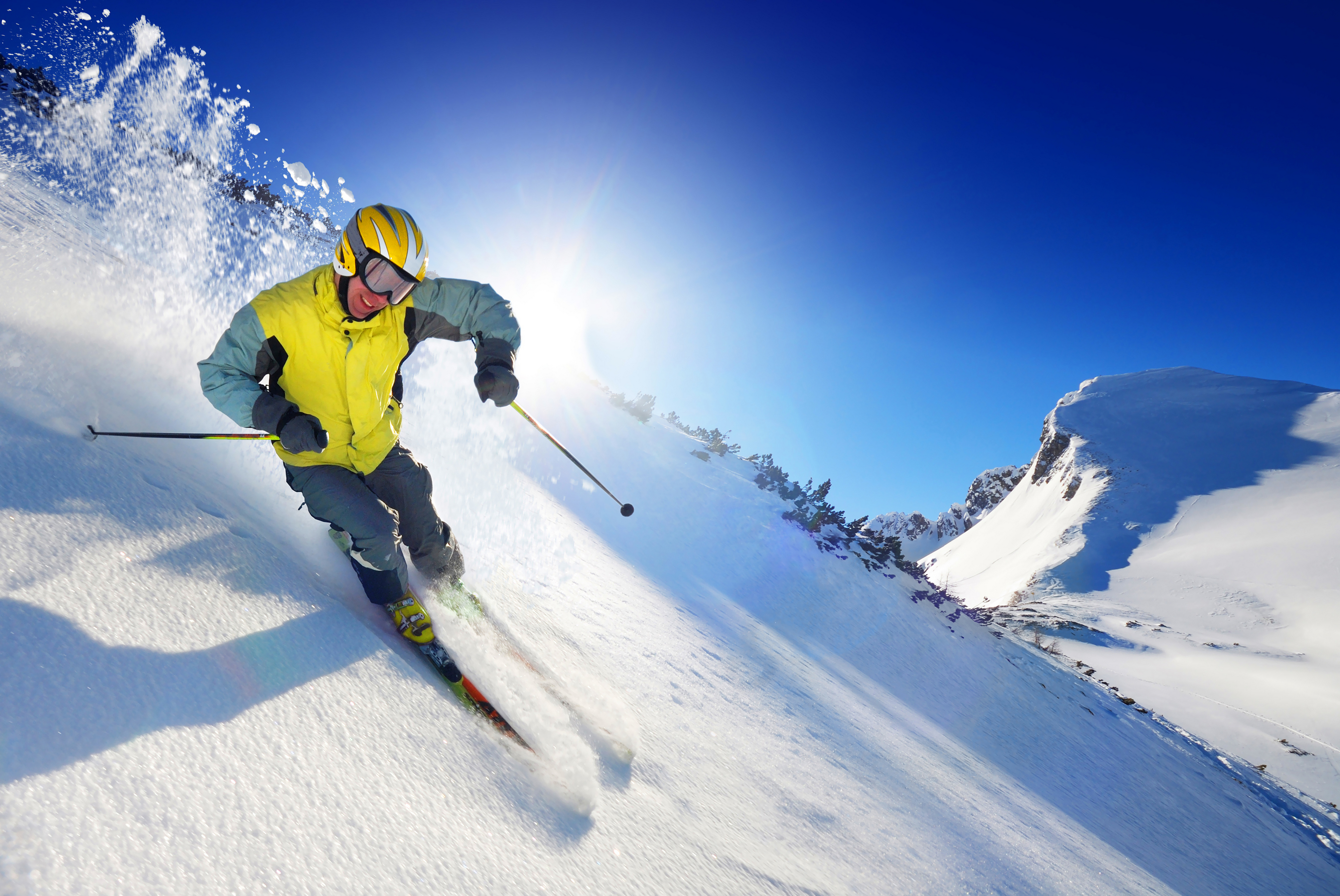 Skiing where. Цахкадзор фрирайд. Банско горнолыжник. Зимний спорт.