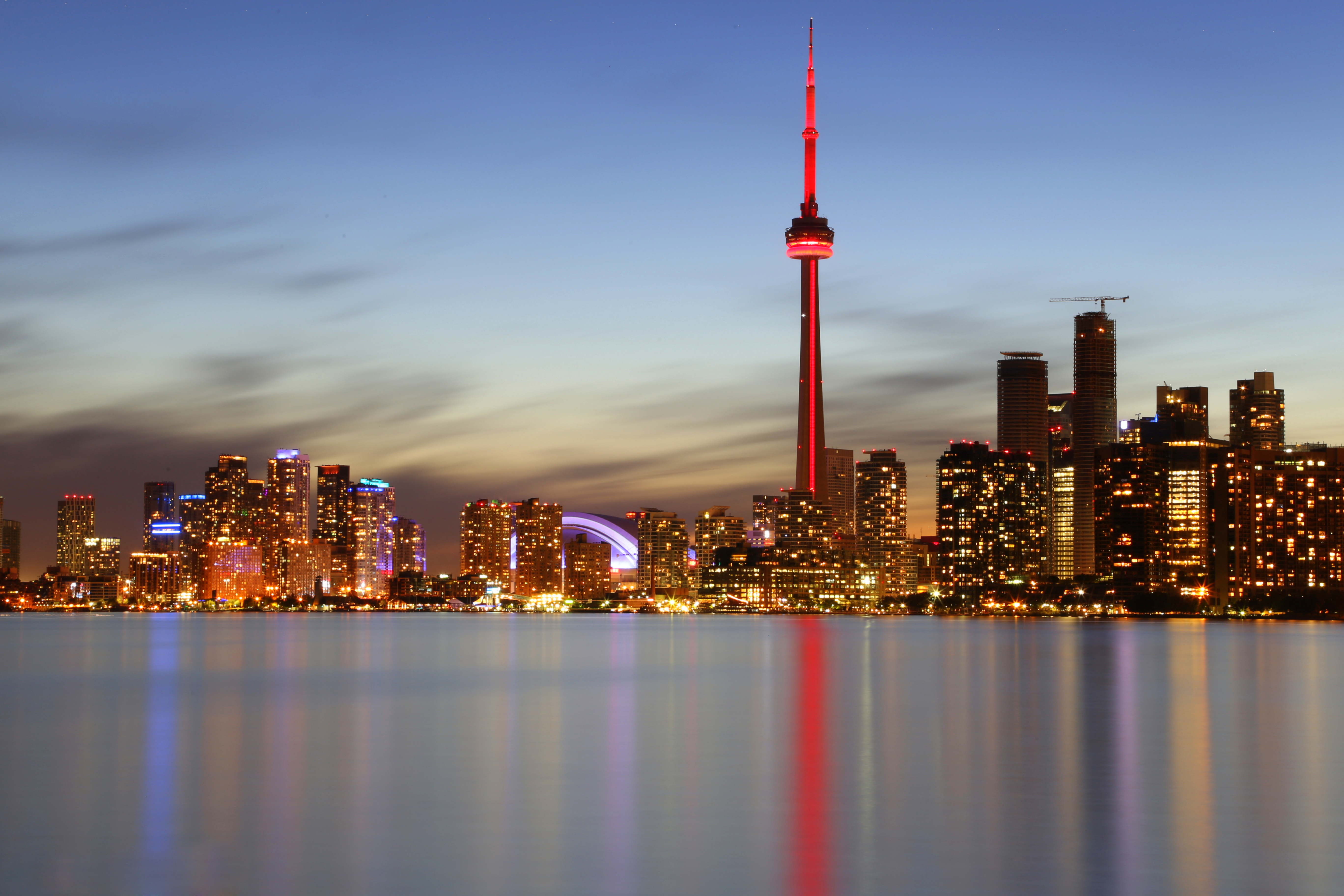 Город торонто страна. Торонто Онтарио Канада. Си-эн Тауэр Канада. Озеро Онтарио Канада Торонто. Достопримечат Торонто.