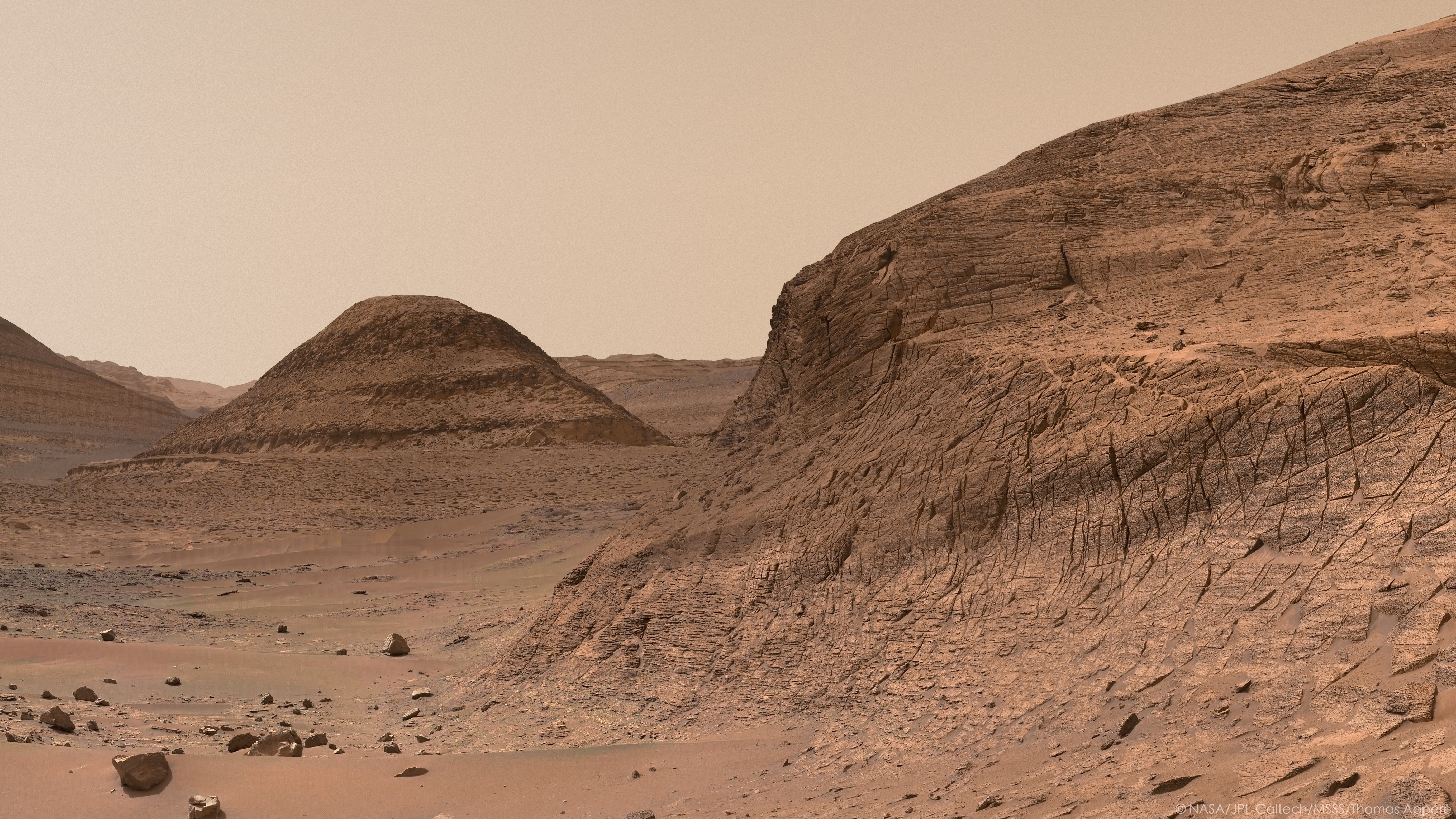 Самая большая пустыня на планете земля. Марс закат Кьюриосити. Марсианский пейзаж. Марс, Планета горы. Марсианская пустыня.